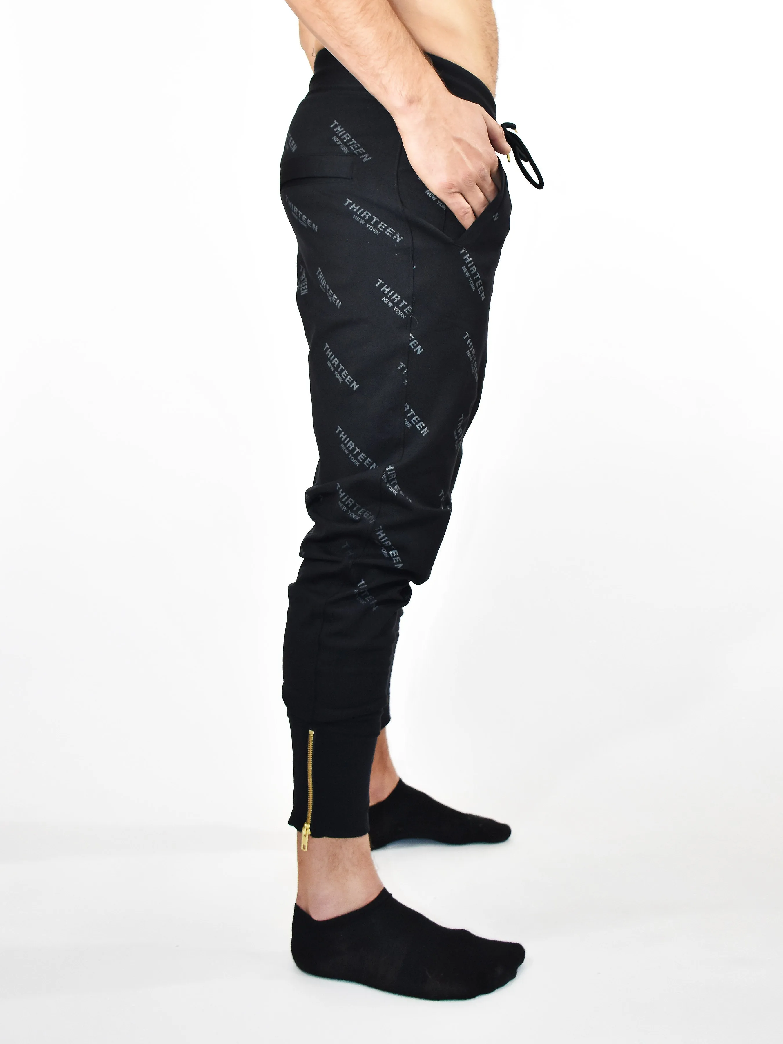 13NY MENS JOGGER, BLACK on BLACK