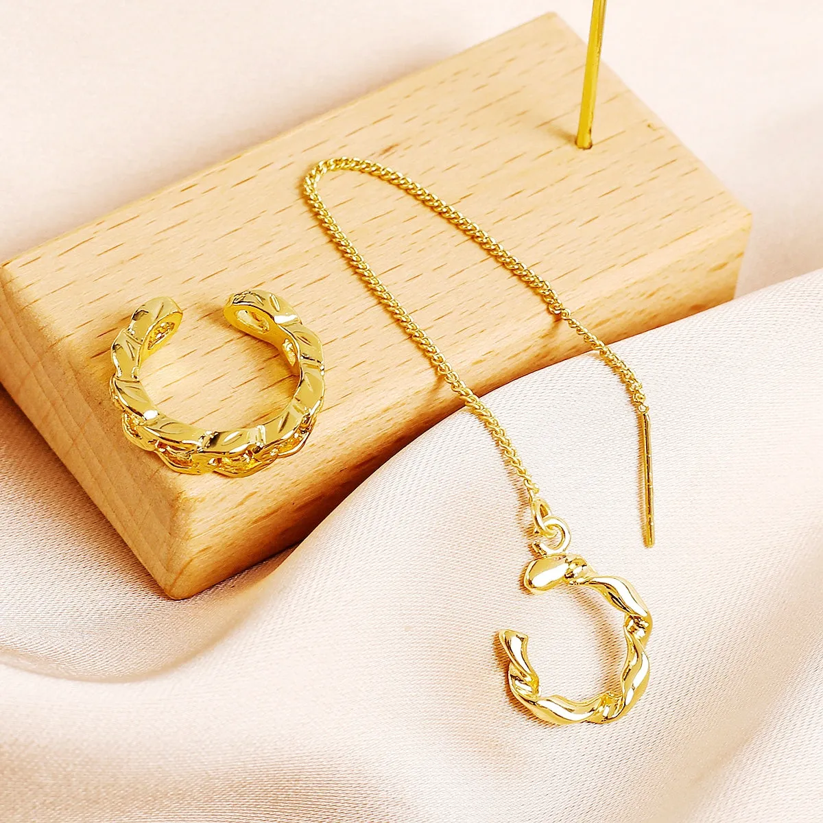 18K Gold-Plated Ear Cuff & Threader Set