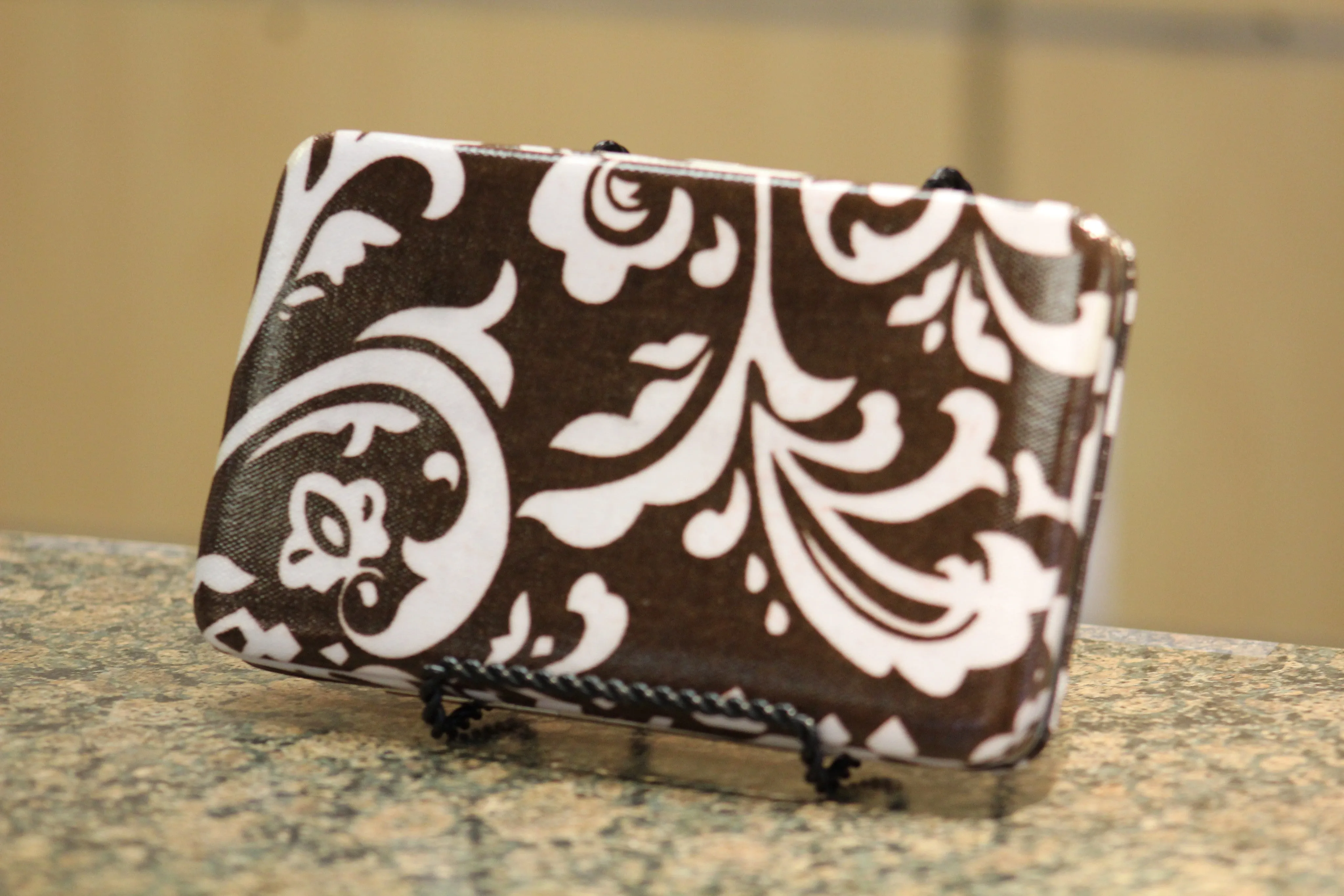 ADO | Damask Print Clutch Wallet Brown
