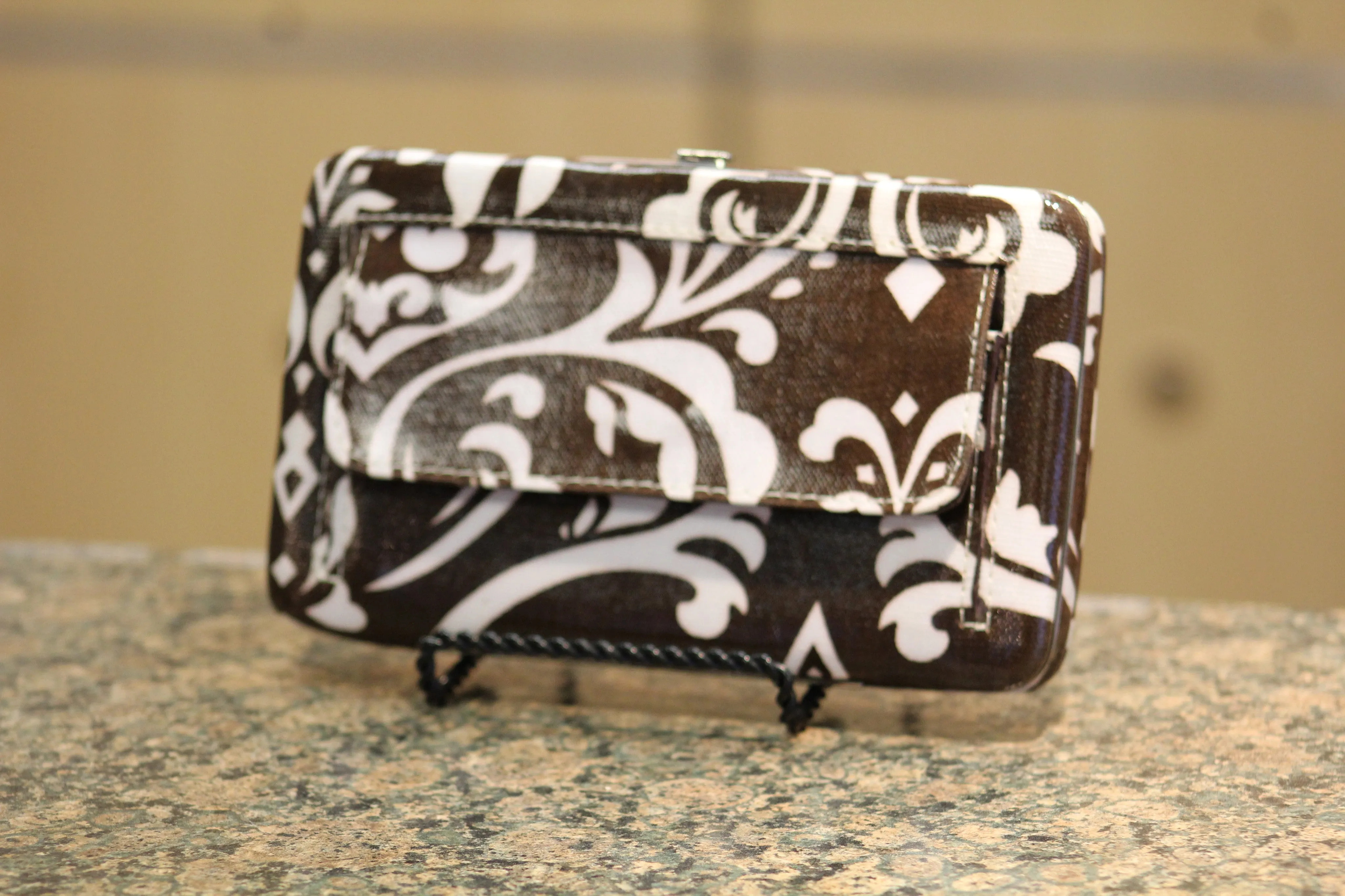 ADO | Damask Print Clutch Wallet Brown