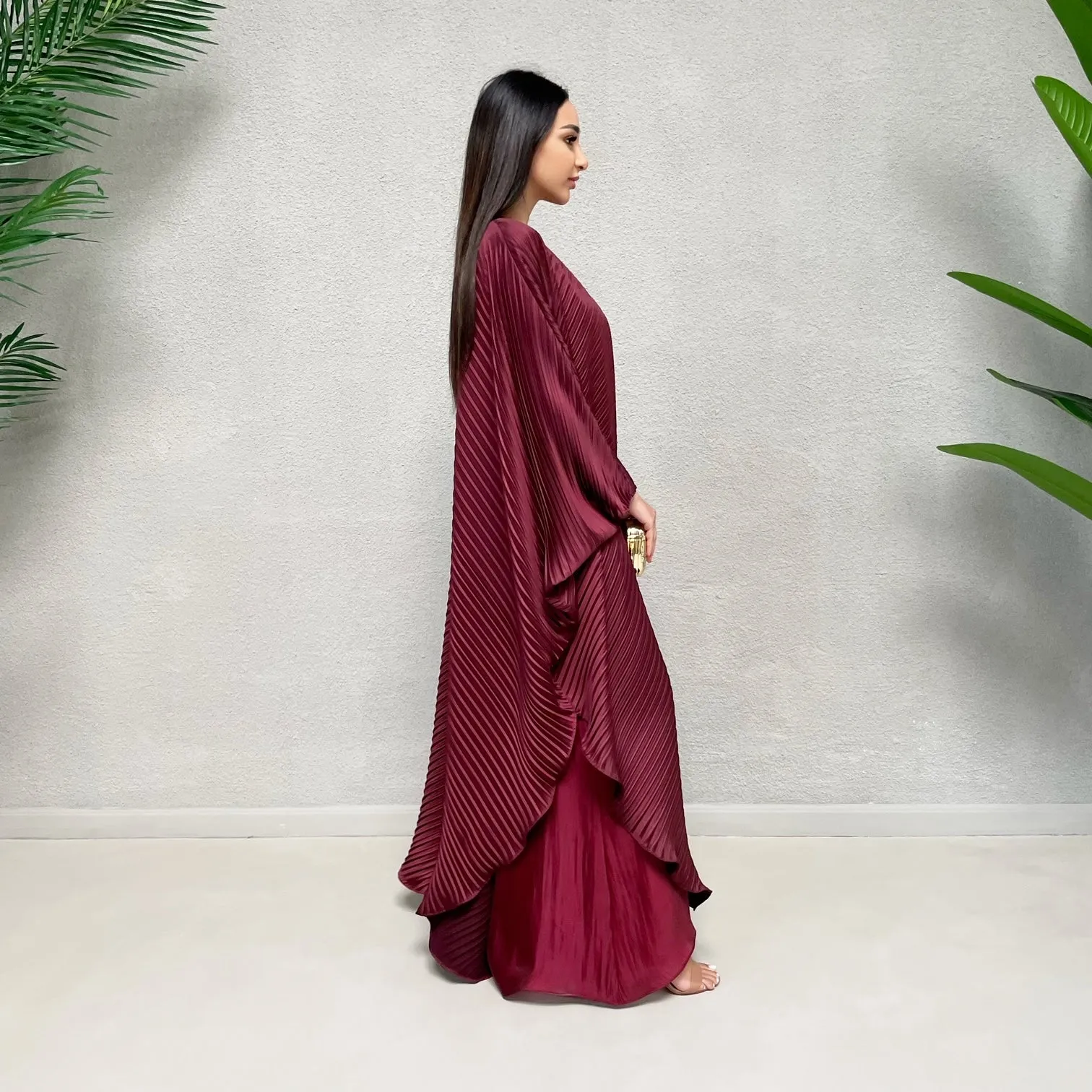 AW 21 BURGUNDY EVENING PLEATED KAFTAN