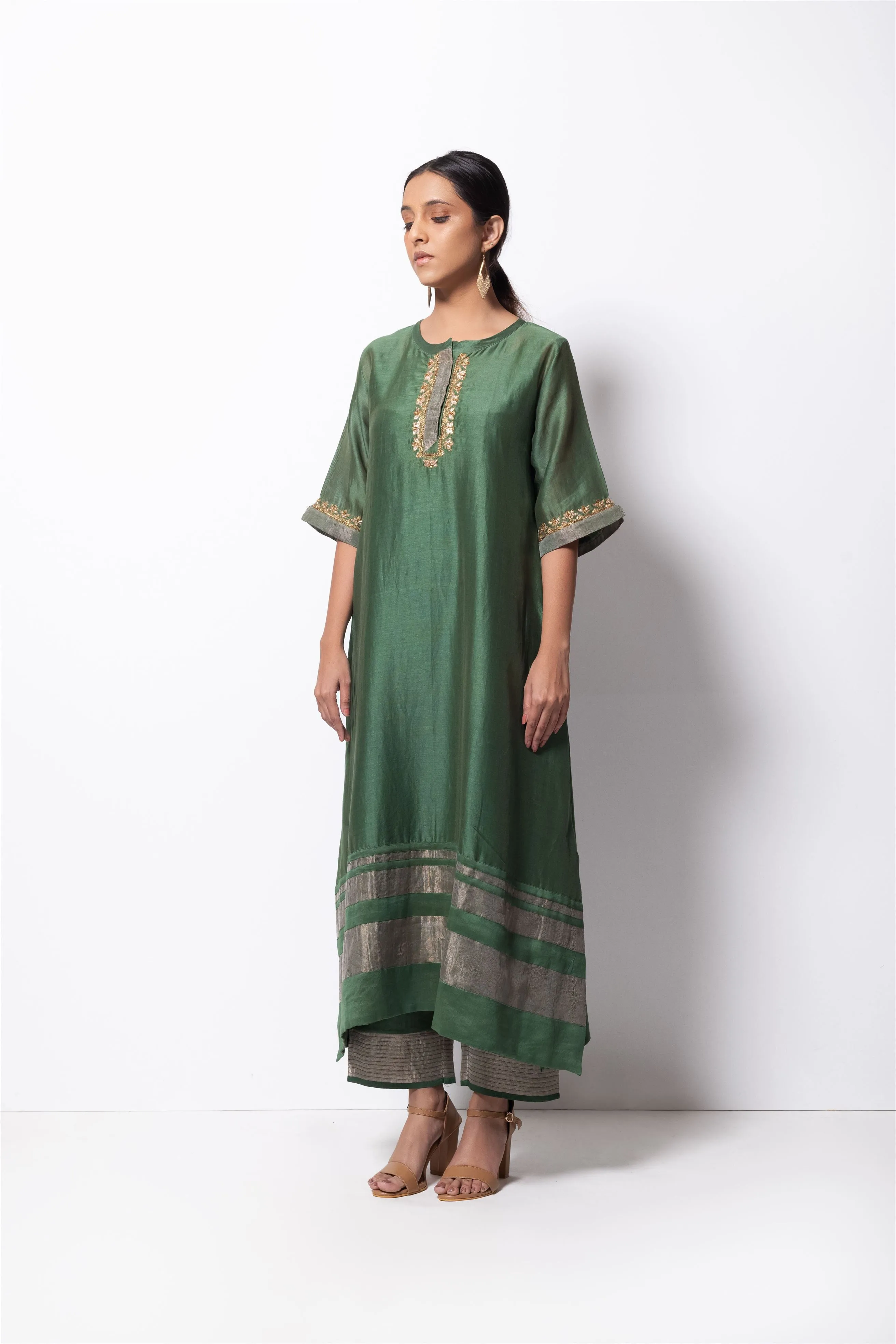 Bhavik Shah   I   Bainbridge Ave Kurta Full Set - Kurta, Stole, Pants, With Slip Kurta - Handwoven Chanderi Silk, Stole - Chanderi & Zari, Pants - Cotton Silk BERYL GREEN CH-SK-BG-23