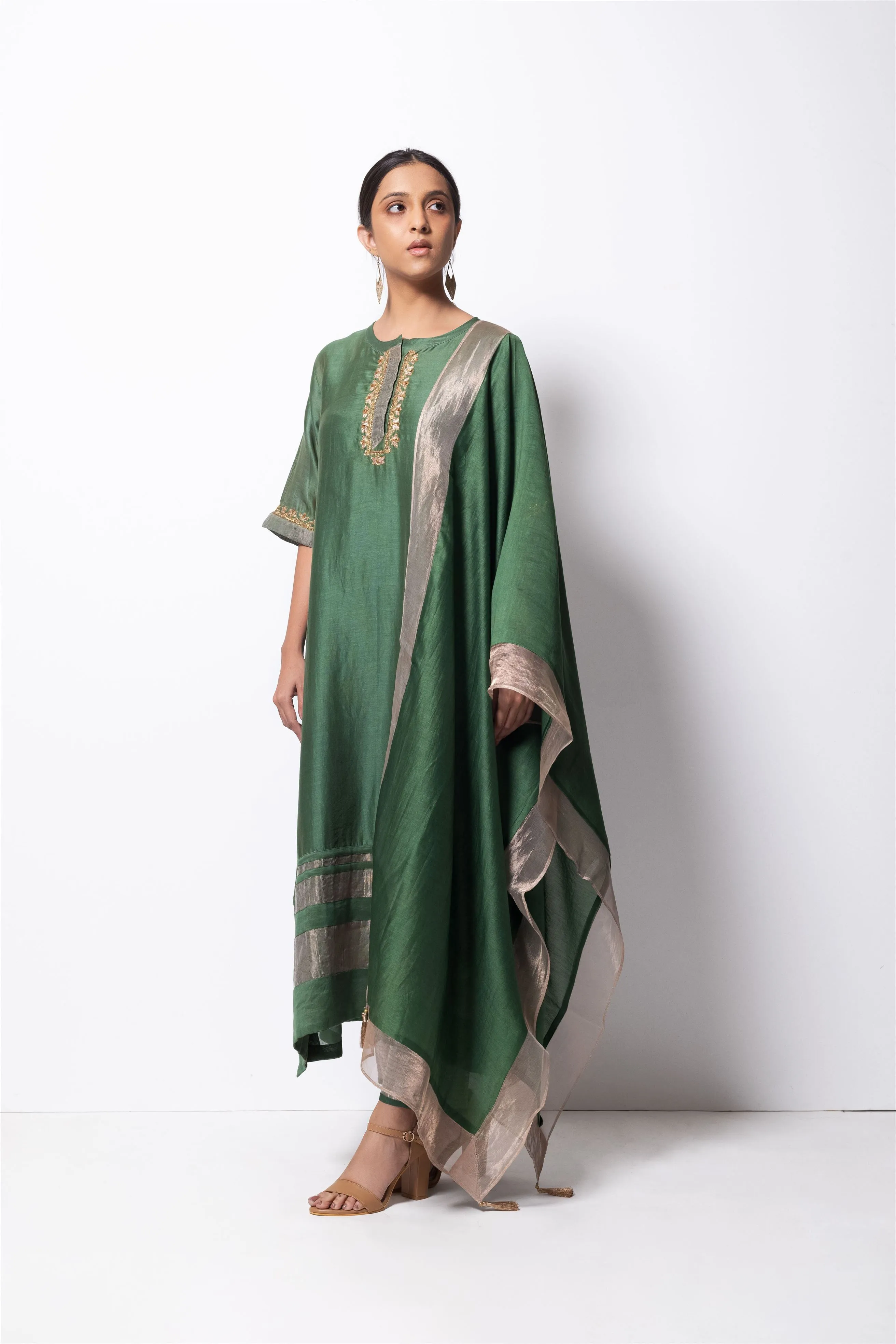 Bhavik Shah   I   Bainbridge Ave Kurta Full Set - Kurta, Stole, Pants, With Slip Kurta - Handwoven Chanderi Silk, Stole - Chanderi & Zari, Pants - Cotton Silk BERYL GREEN CH-SK-BG-23