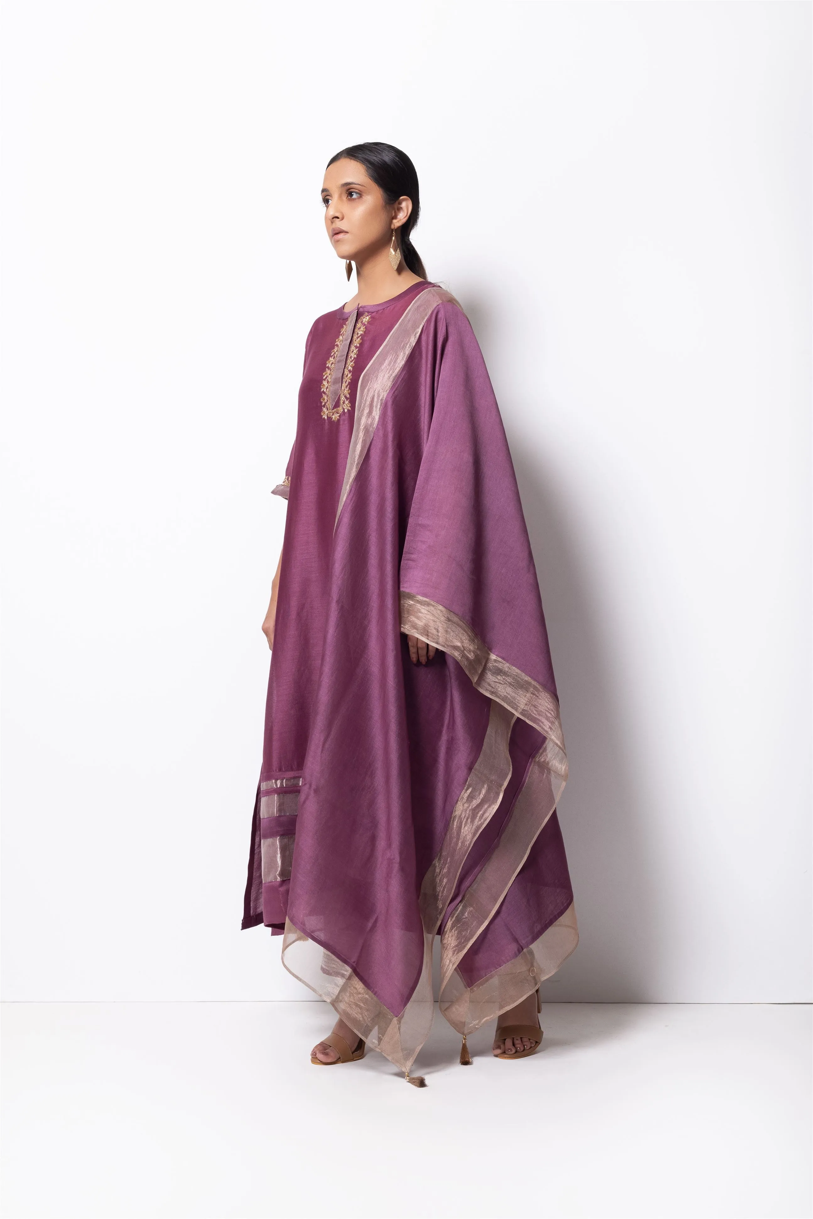 Bhavik Shah   I   Bronx Kurta Full Set - Kurta, Stole, Pants, With Slip Kurta - Handwoven Chanderi Silk, Stole - Chanderi & Zari, Pants - Cotton Silk PLUM PINK CH-SK-PP-23