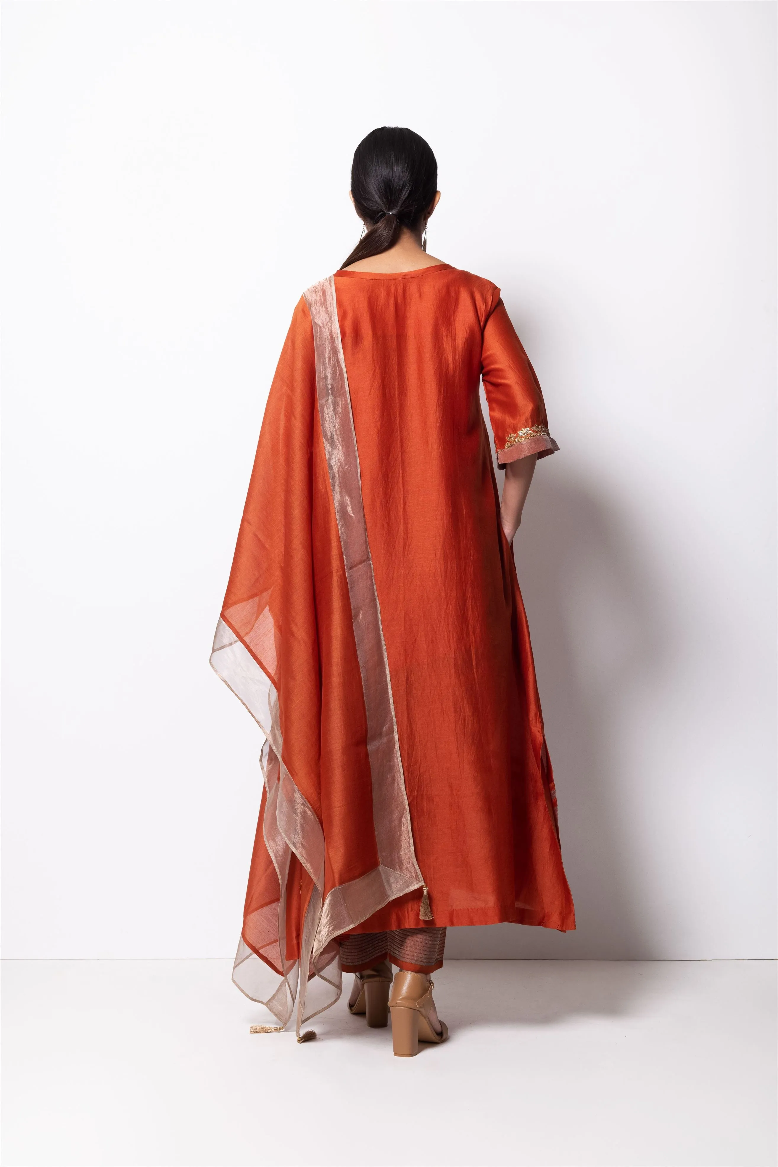 Bhavik Shah   I   Davuluri Kurta Full Set - Kurta, Stole, Pants, With Slip Kurta - Handwoven Chanderi Silk, Stole - Chanderi & Zari, Pants - Cotton Silk RUST ORANGE CH-SK-RO-23