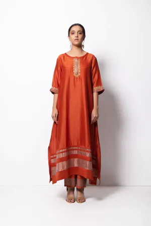Bhavik Shah   I   Davuluri Kurta Full Set - Kurta, Stole, Pants, With Slip Kurta - Handwoven Chanderi Silk, Stole - Chanderi & Zari, Pants - Cotton Silk RUST ORANGE CH-SK-RO-23