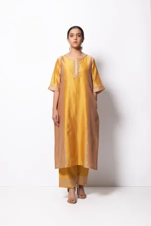 Bhavik Shah   I   Richmond Hill Kurta Full Set - Kurta, Stole, Pants, With Slip Kurta - Handwoven Chanderi Silk, Stole - Chanderi & Zari, Pants - Cotton Silk BEIGE MUSTARD CH-PK-BM-23