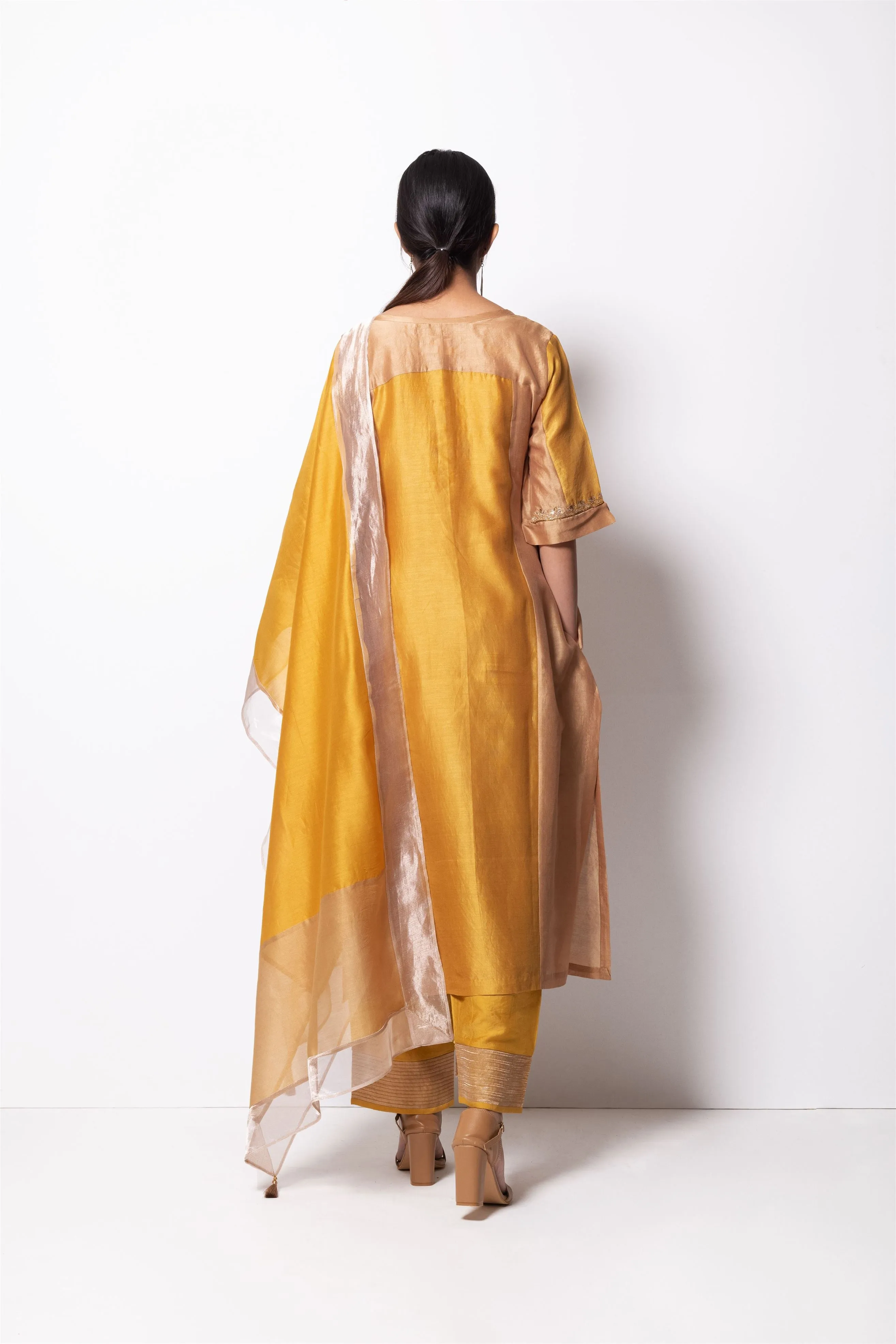 Bhavik Shah   I   Richmond Hill Kurta Full Set - Kurta, Stole, Pants, With Slip Kurta - Handwoven Chanderi Silk, Stole - Chanderi & Zari, Pants - Cotton Silk BEIGE MUSTARD CH-PK-BM-23