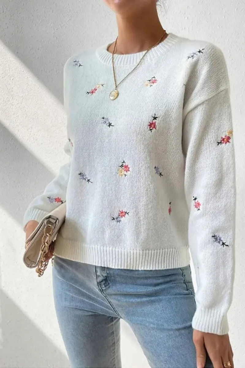 Chouyatou Women's Ditsy Floral Embroidered Pullover Sweater Color Block Loose Fit Knit Jumper Tops