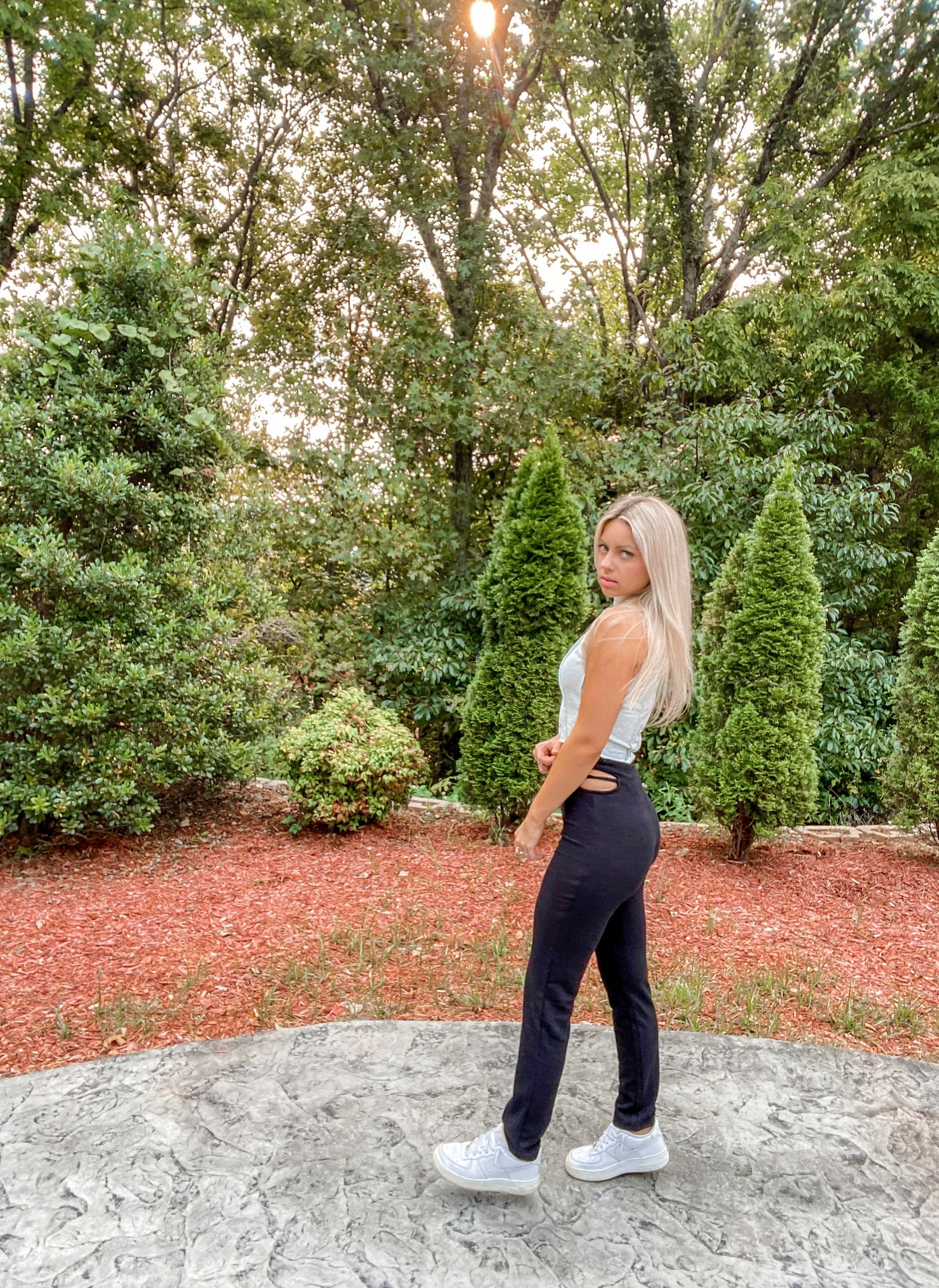 Cut Out Detail Pants- Black