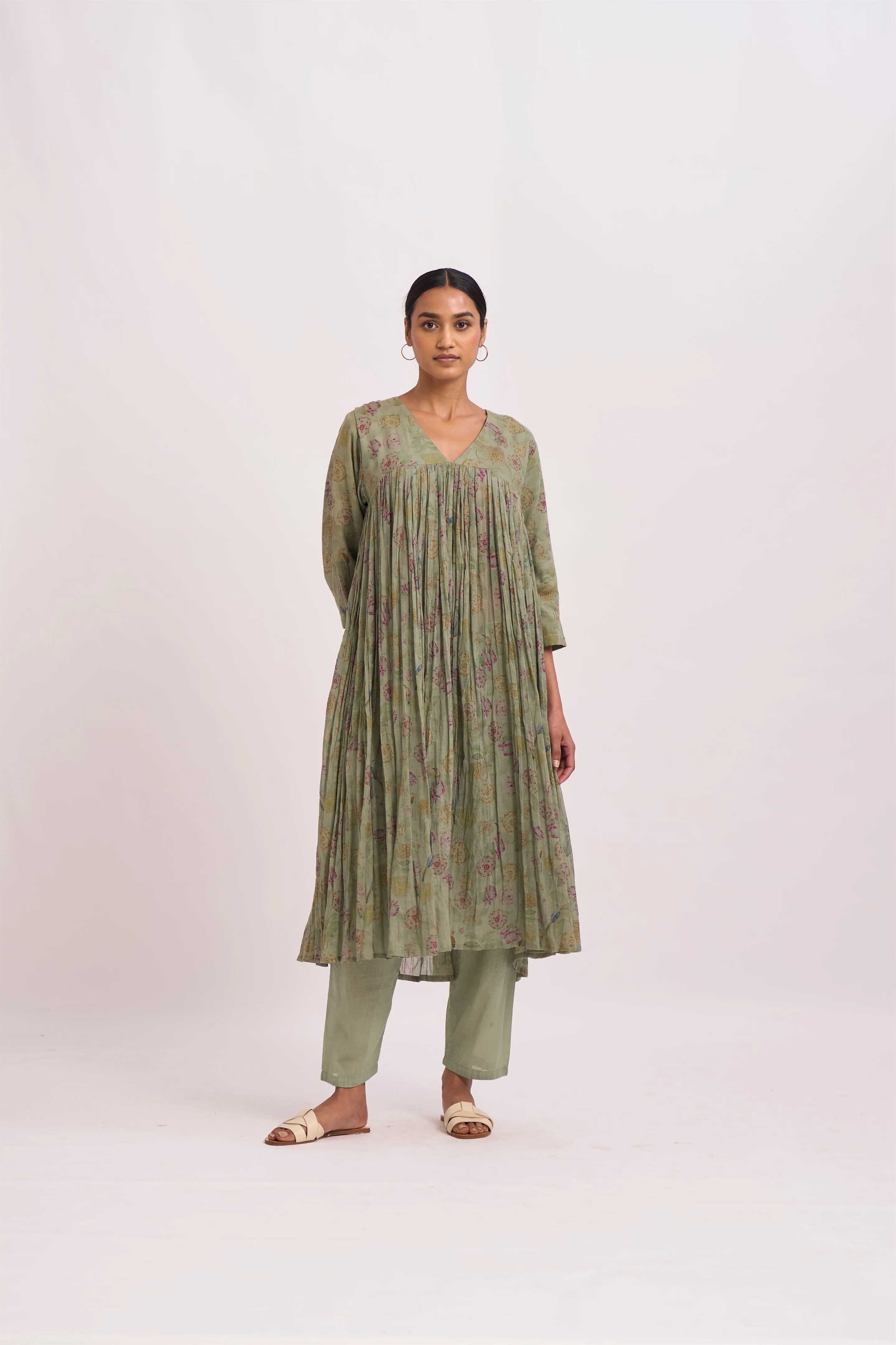 Dot   I   Jaal Print Furjan K-1 Kurta Set 100% cotton Kurta with Straight Cottonsilk Pant  Leaf Green  SS24-K-1