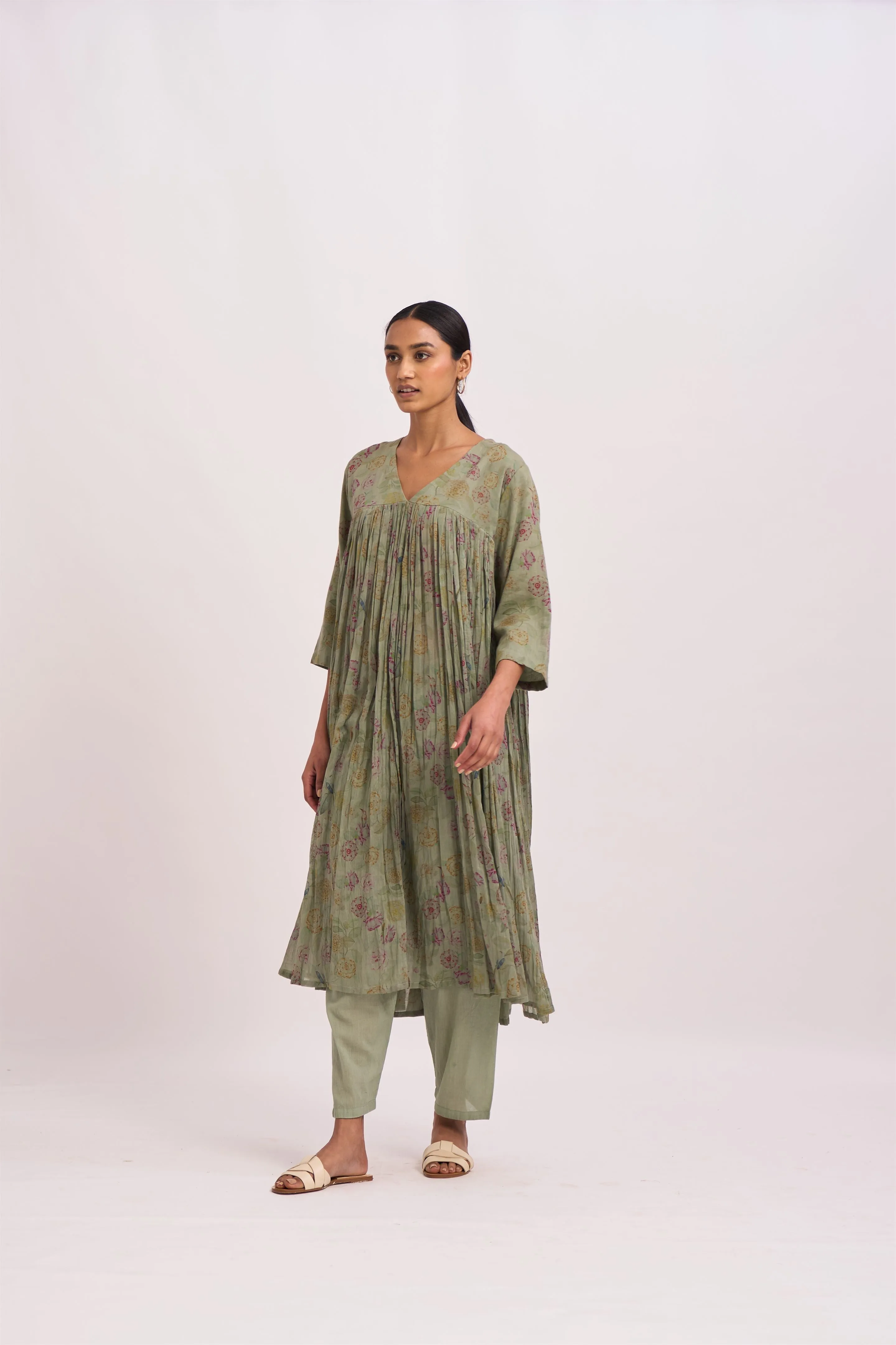 Dot   I   Jaal Print Furjan K-1 Kurta Set 100% cotton Kurta with Straight Cottonsilk Pant  Leaf Green  SS24-K-1