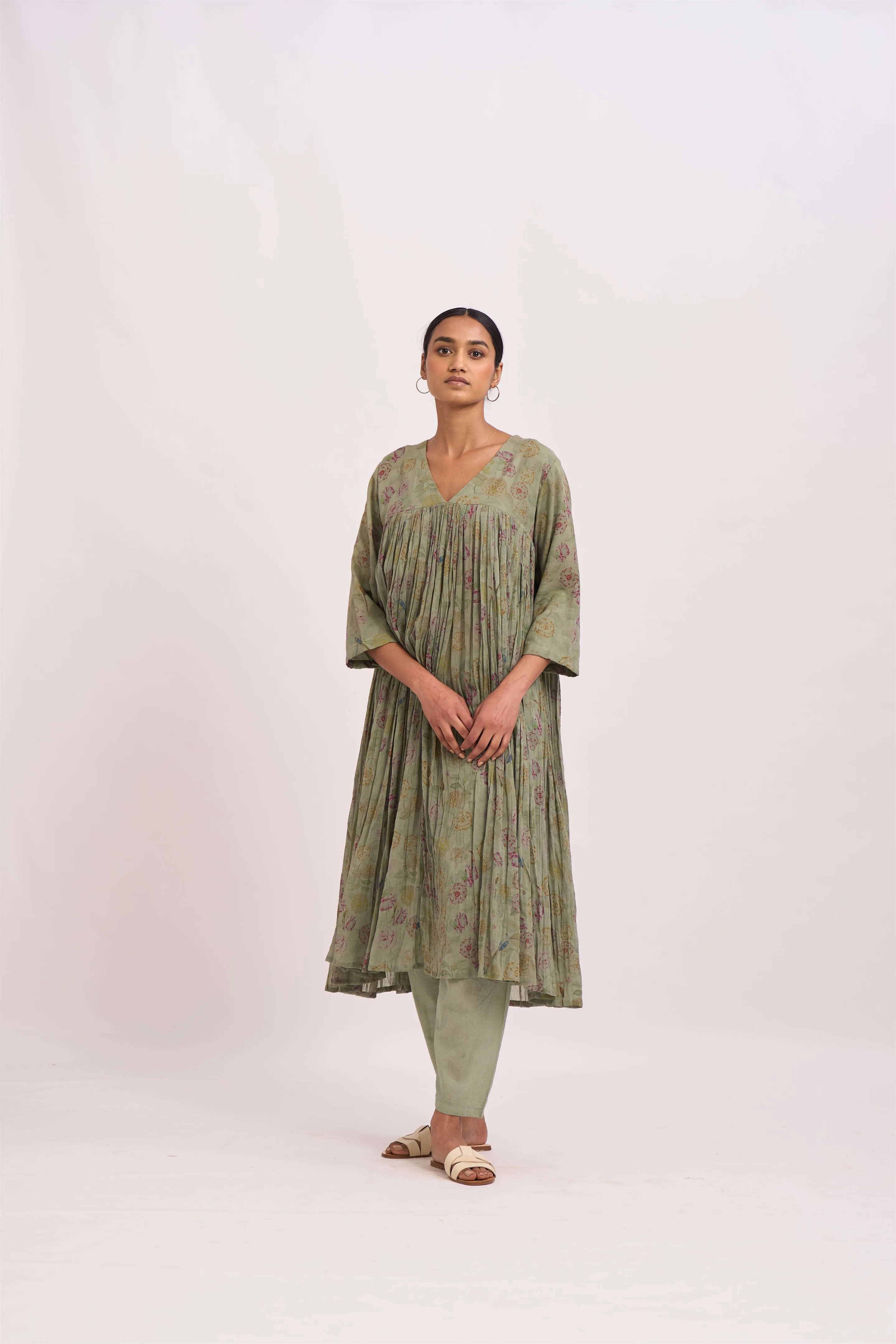 Dot   I   Jaal Print Furjan K-1 Kurta Set 100% cotton Kurta with Straight Cottonsilk Pant  Leaf Green  SS24-K-1