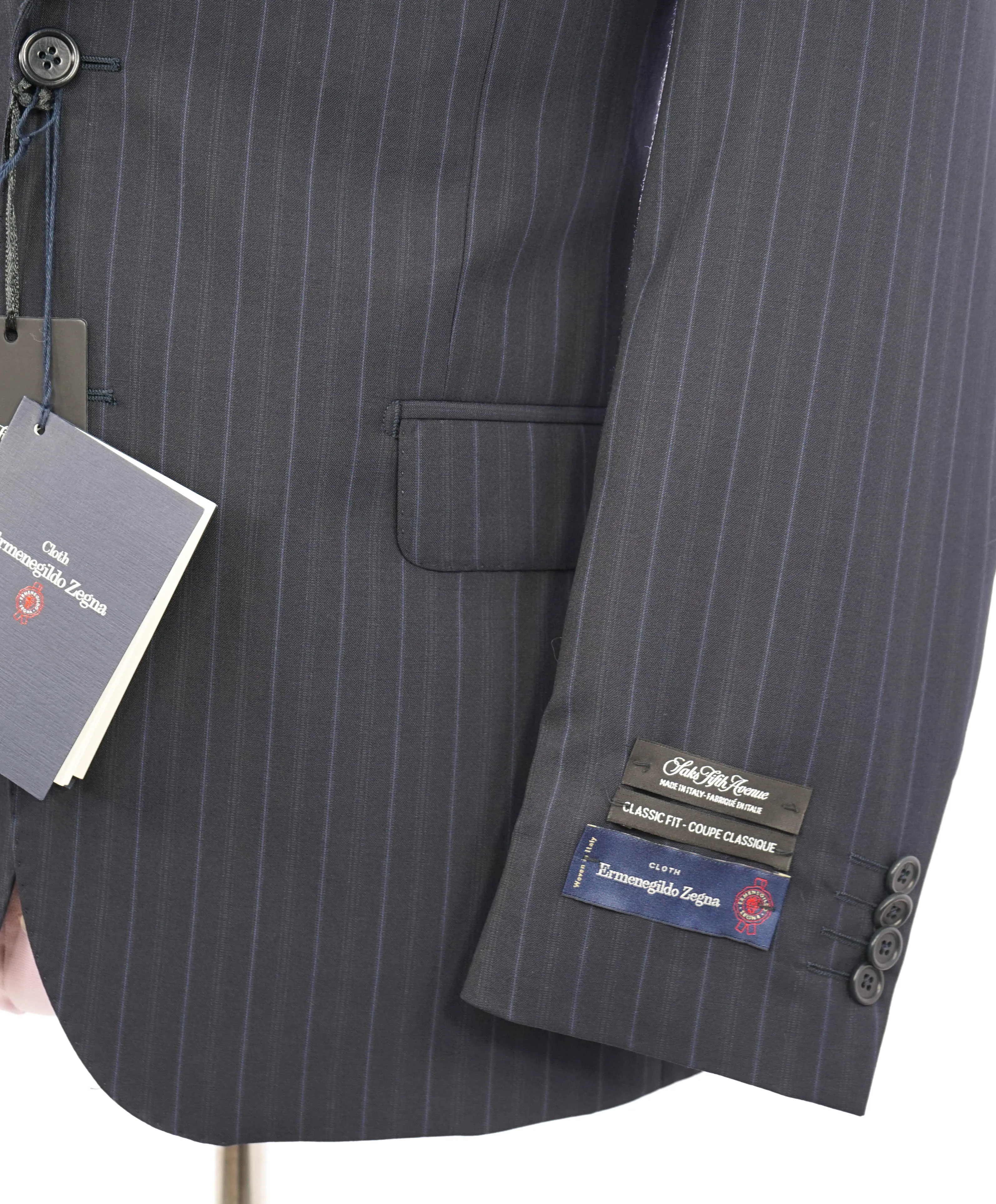 ERMENEGILDO ZEGNA - "CLASSIC" SAKS FIFTH AVENUE Blue Tonal Stripe Suit - 40S