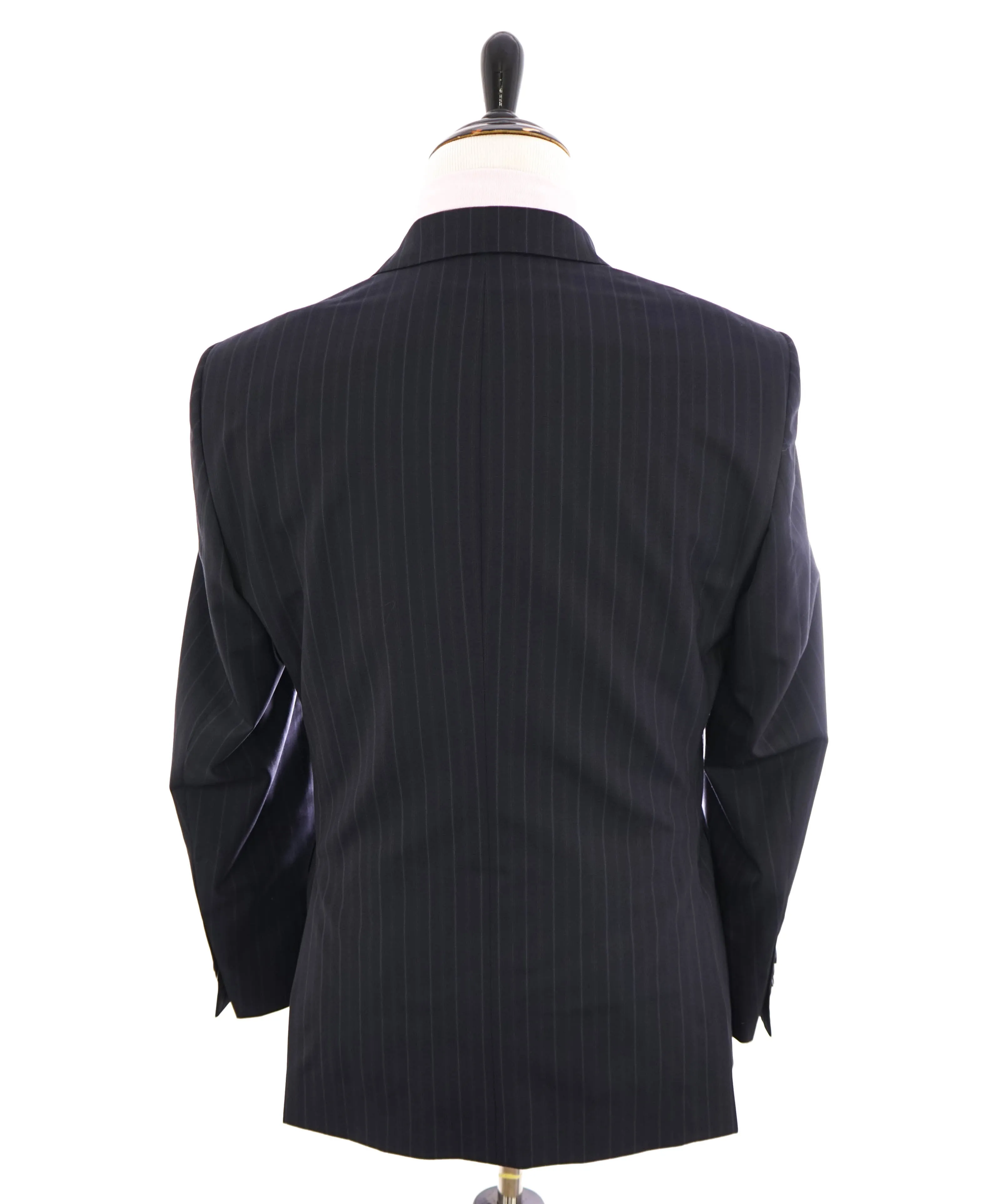 ERMENEGILDO ZEGNA - "CLASSIC" SAKS FIFTH AVENUE Blue Tonal Stripe Suit - 40S
