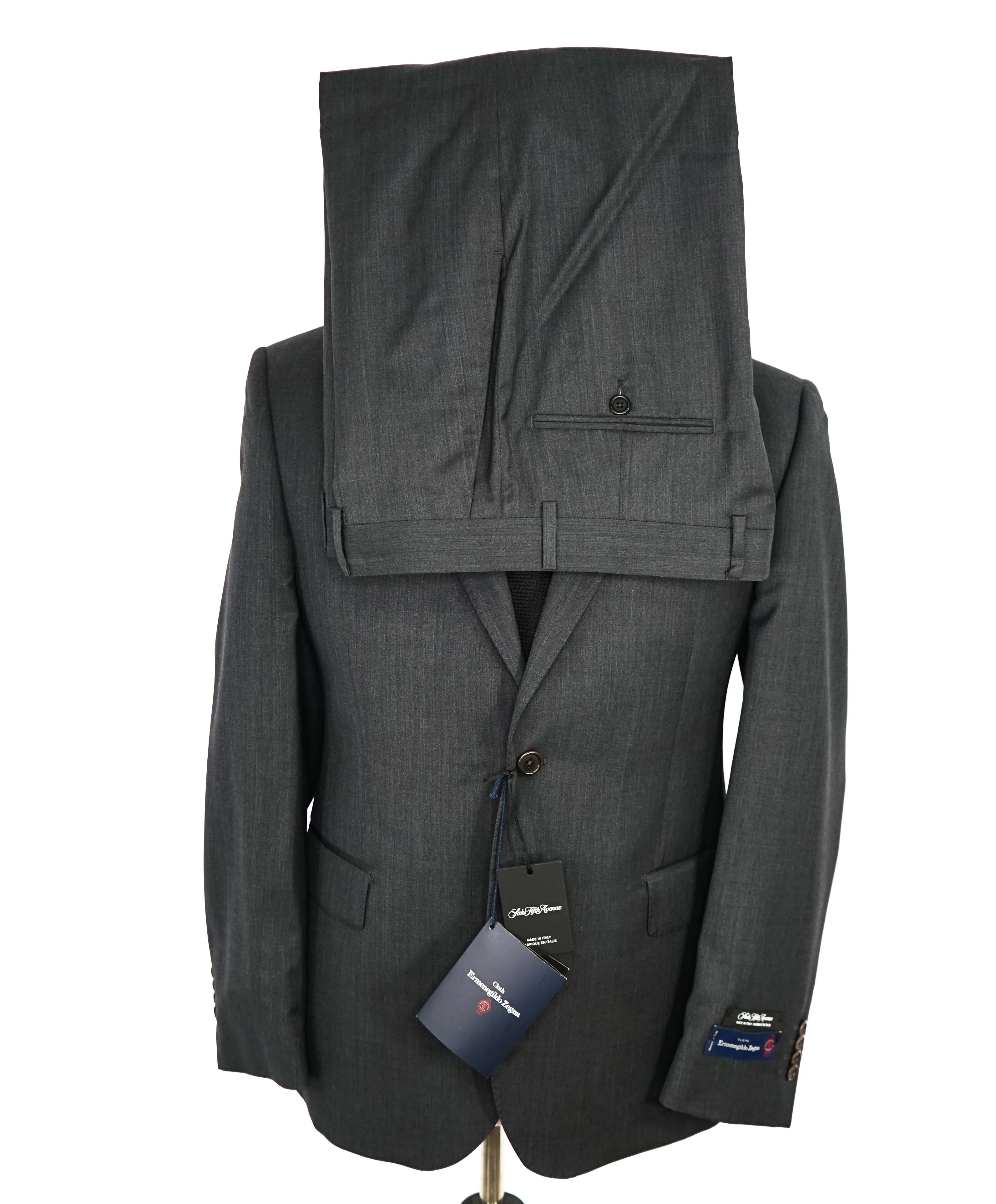 ERMENEGILDO ZEGNA - "Classic" SAKS FIFTH AVENUE *SILK* Gray Suit - 48R