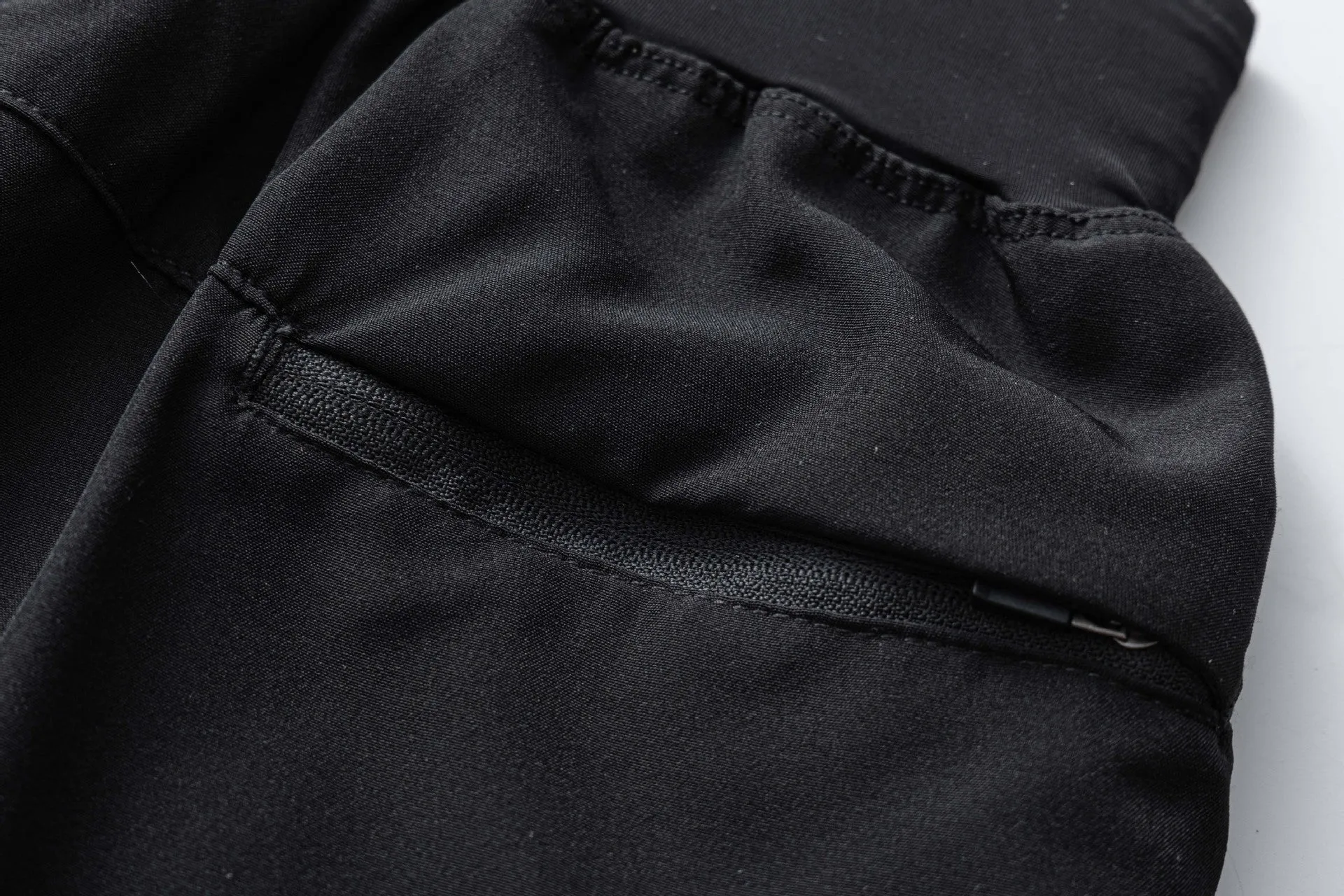 Handphone-friendly Stretch, Unlined Loose Sports Running, Quick-drying Knee Length Pants
