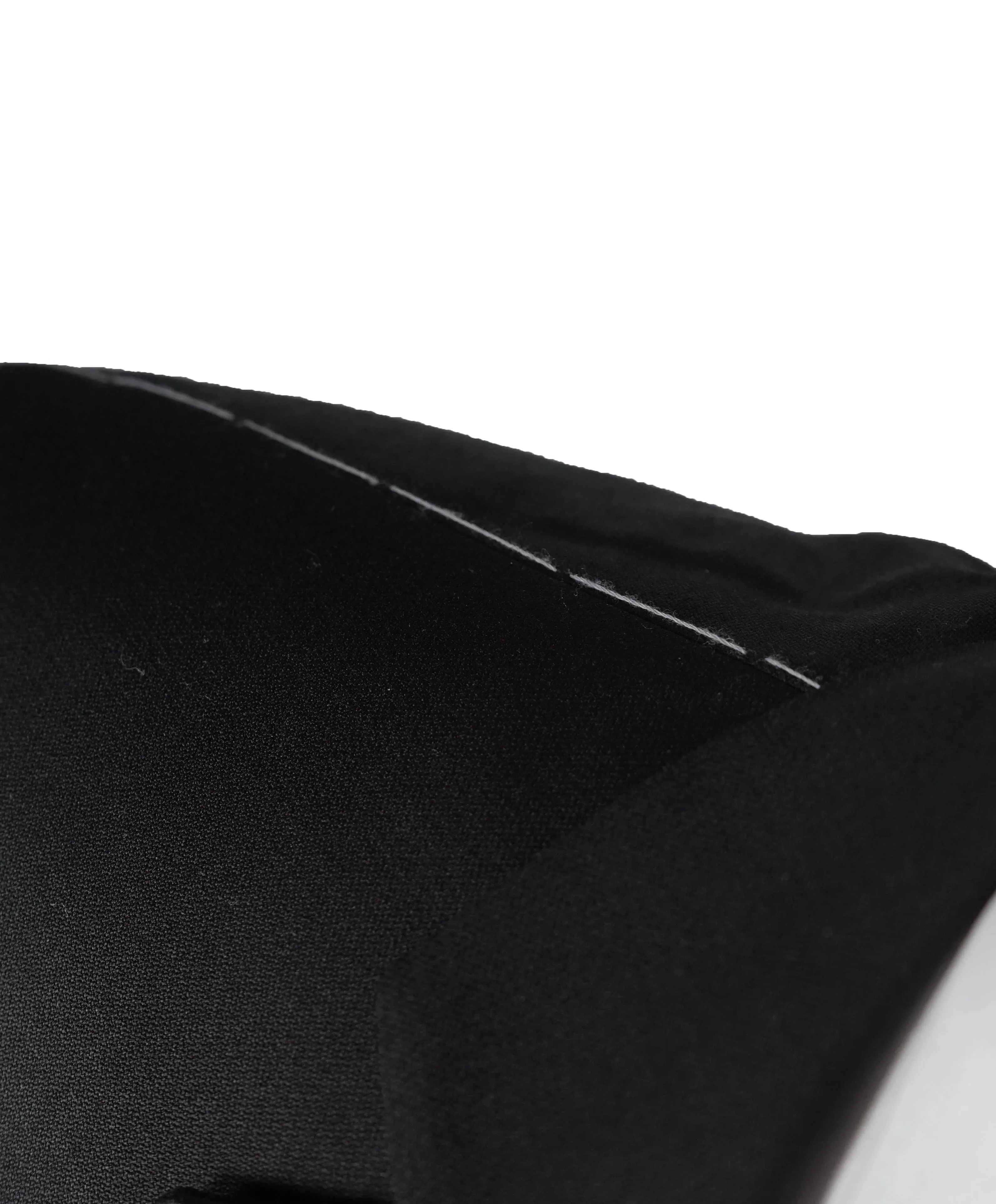 IKE BEHAR - Notch Lapel Classic Black 2-Button Tuxedo Suit - 46R