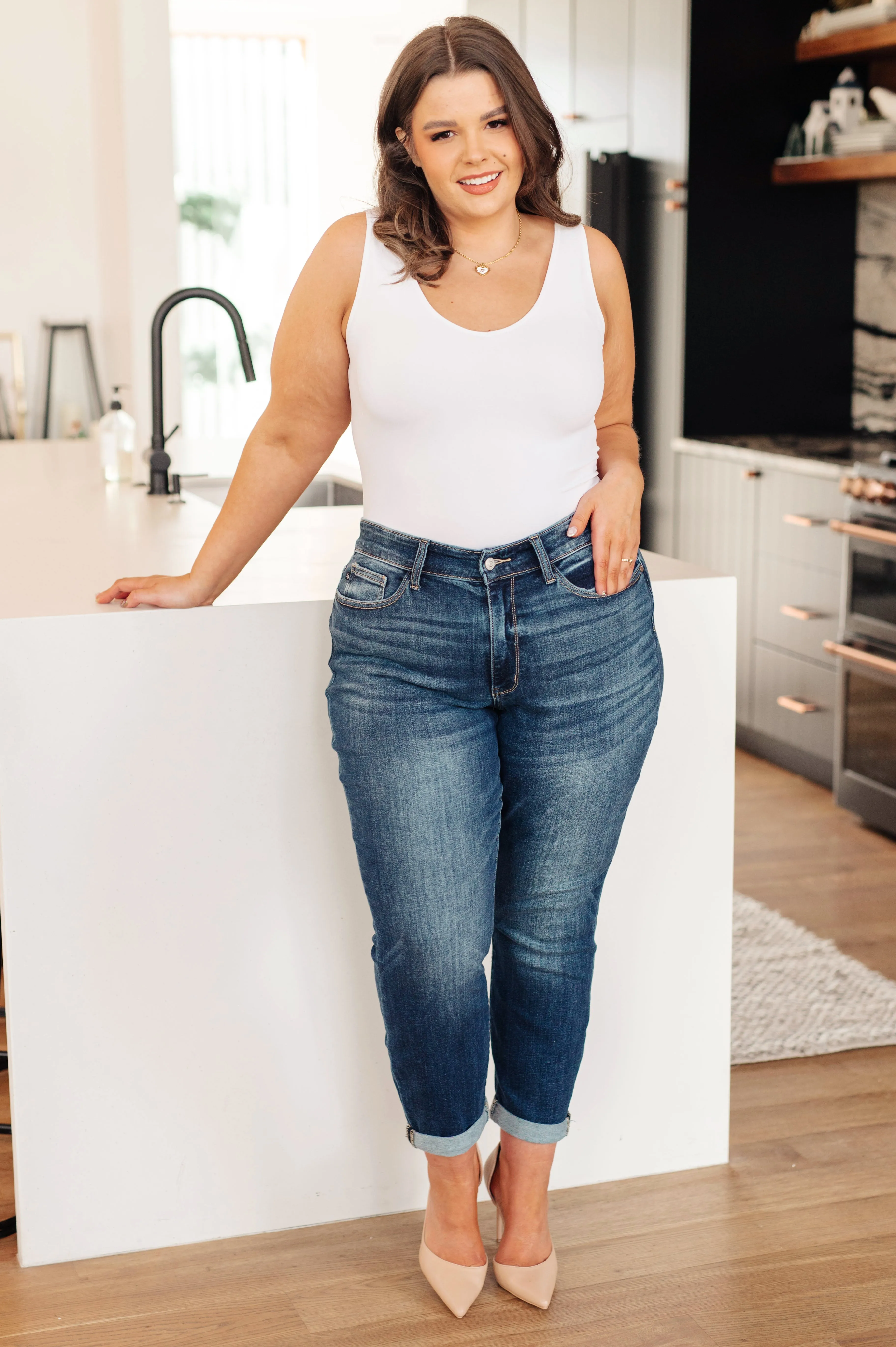 Judy Blue Mid-Rise Boyfriend Jeans in Dark Wash