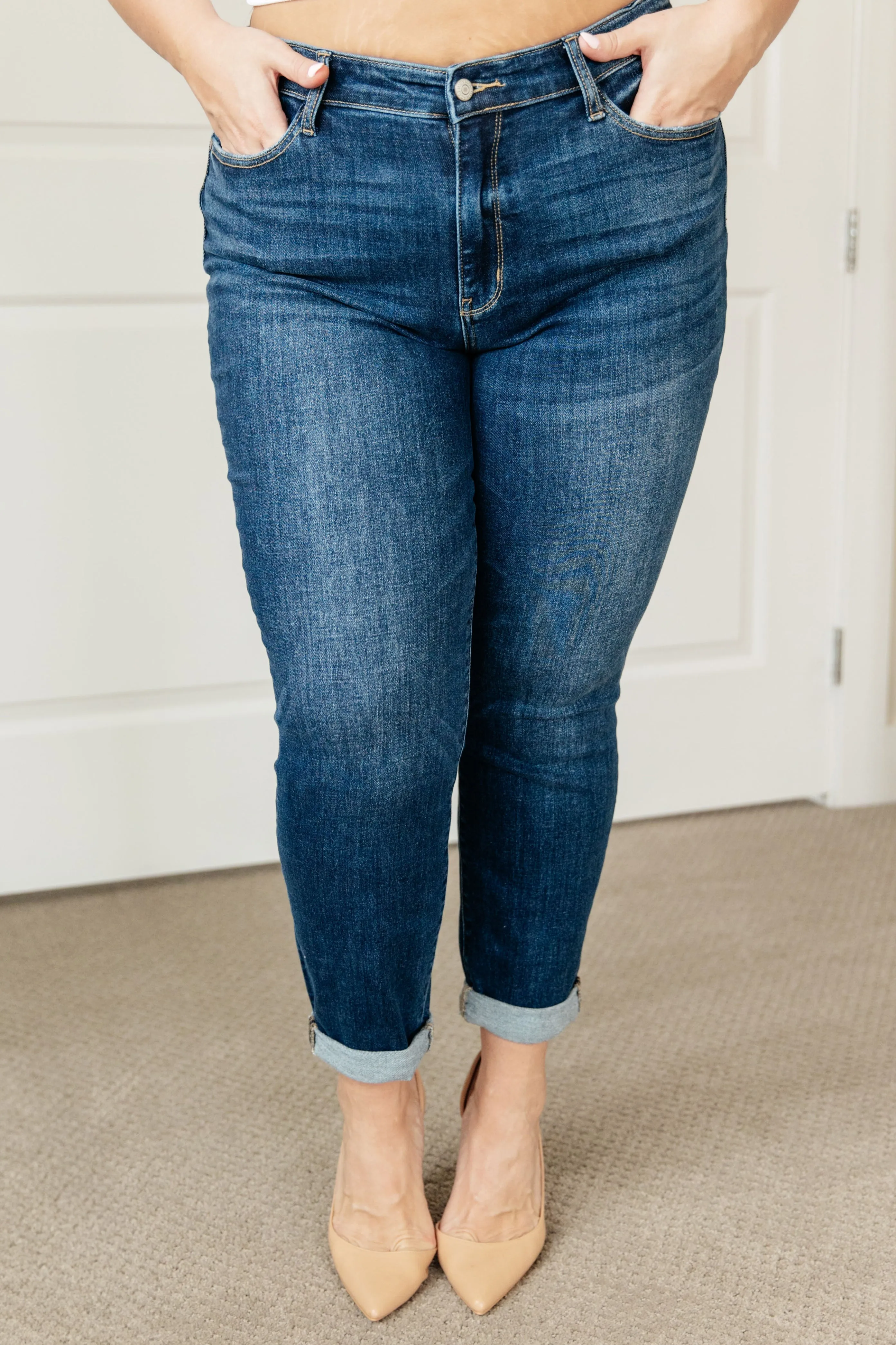 Judy Blue Mid-Rise Boyfriend Jeans in Dark Wash