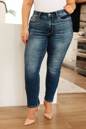 Judy Blue Mid-Rise Boyfriend Jeans in Dark Wash