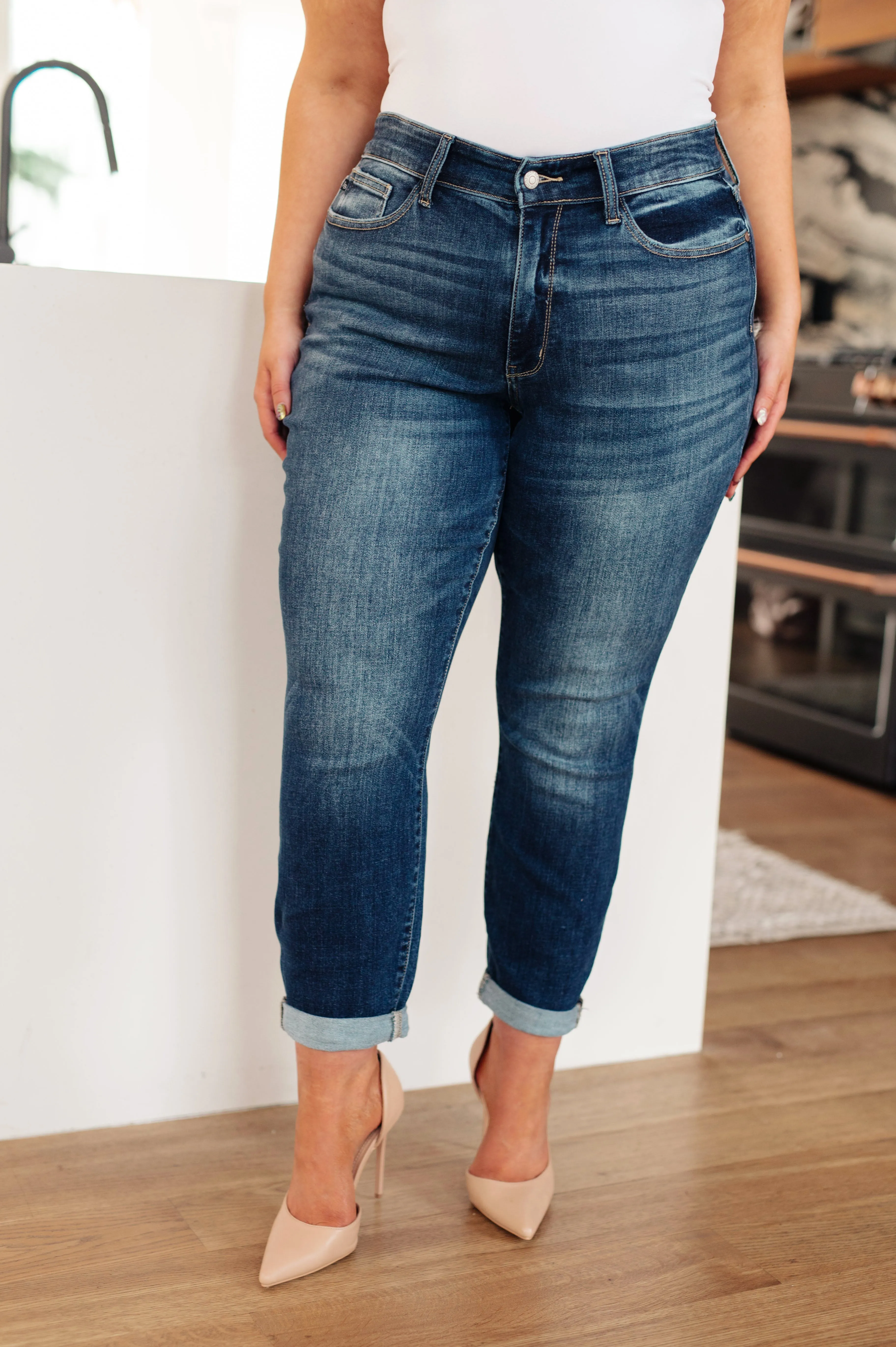 Judy Blue Mid-Rise Boyfriend Jeans in Dark Wash