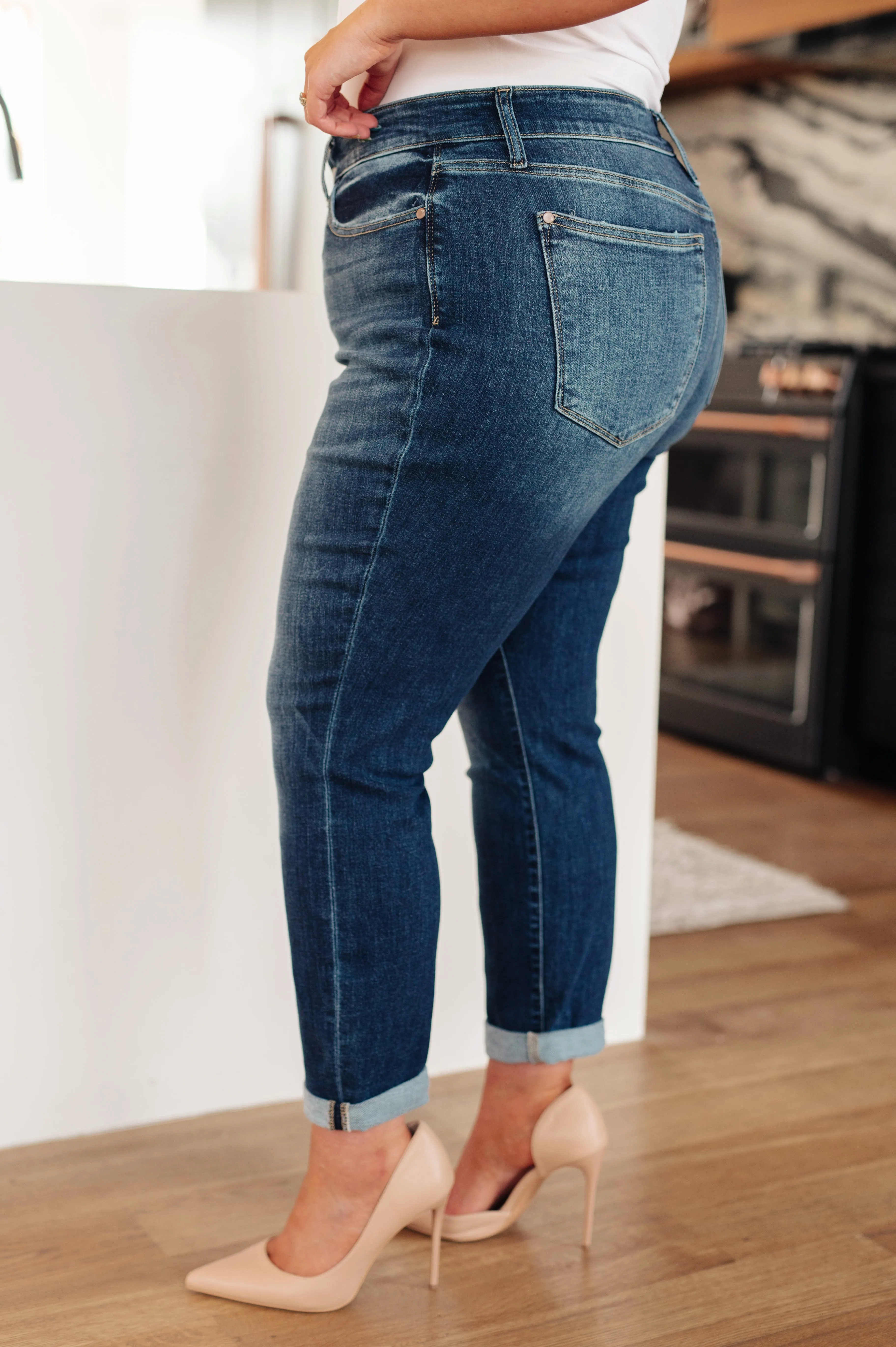 Judy Blue Mid-Rise Boyfriend Jeans in Dark Wash