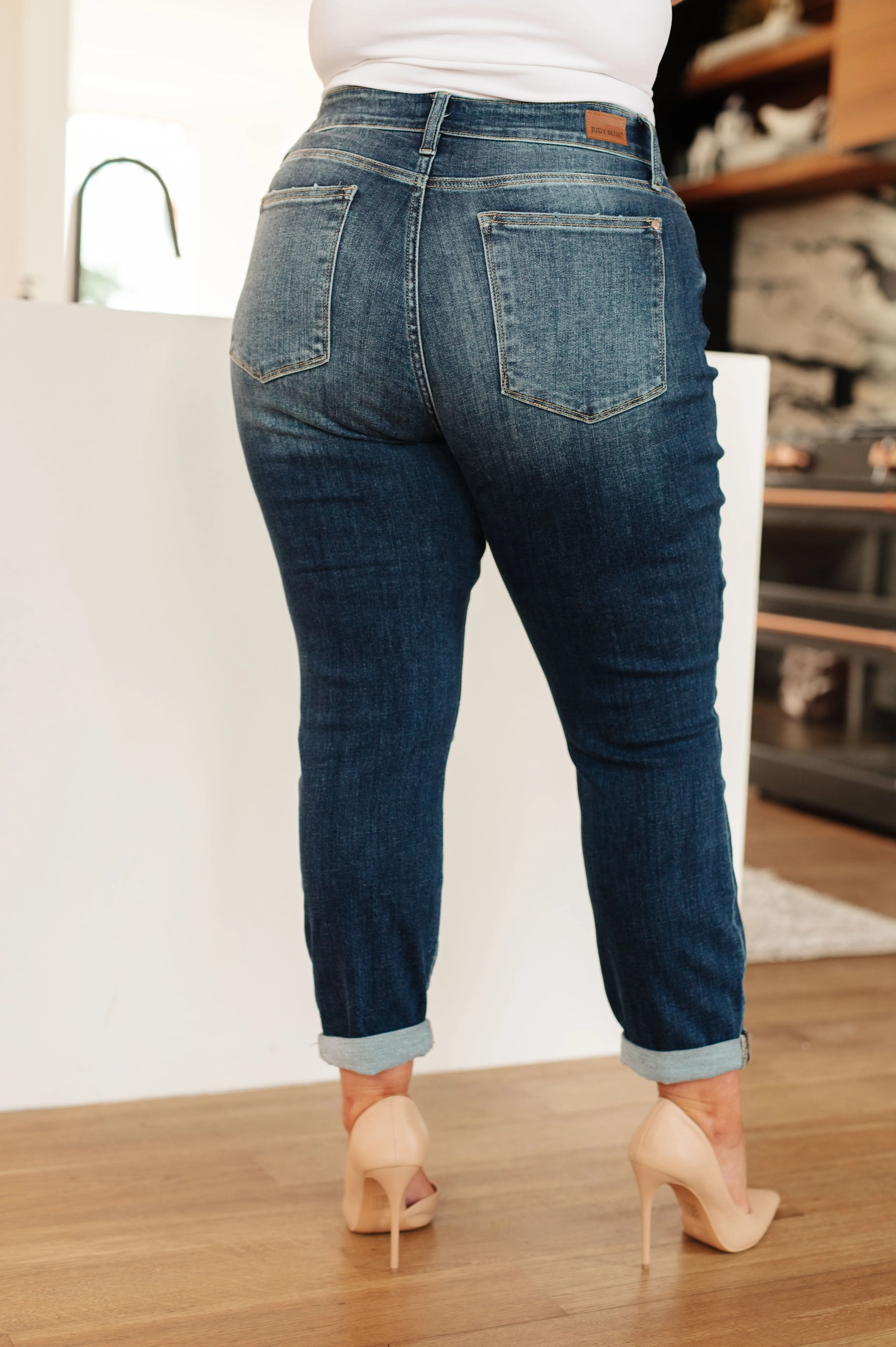 Judy Blue Mid-Rise Boyfriend Jeans in Dark Wash