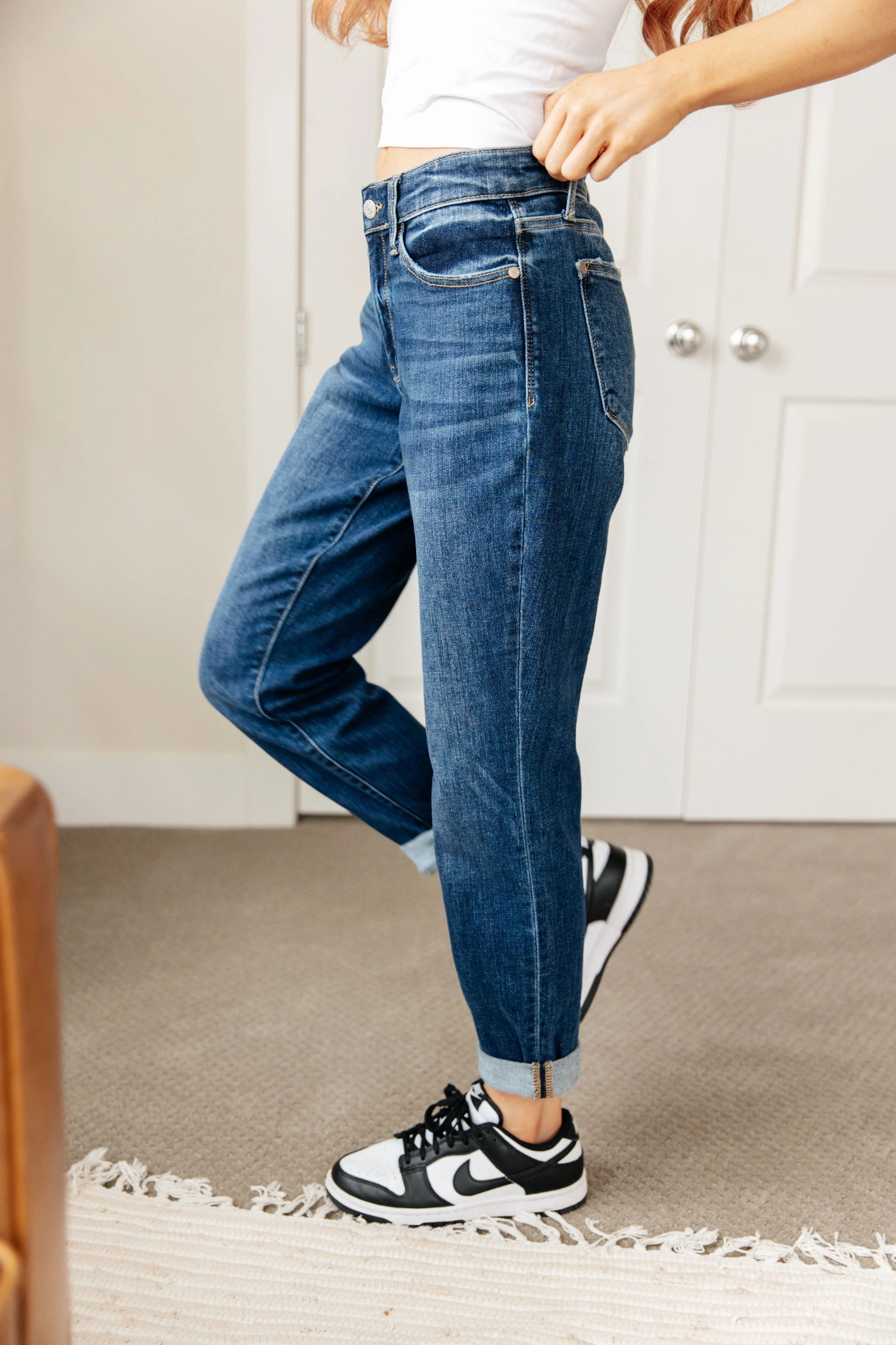 Judy Blue Mid-Rise Boyfriend Jeans in Dark Wash