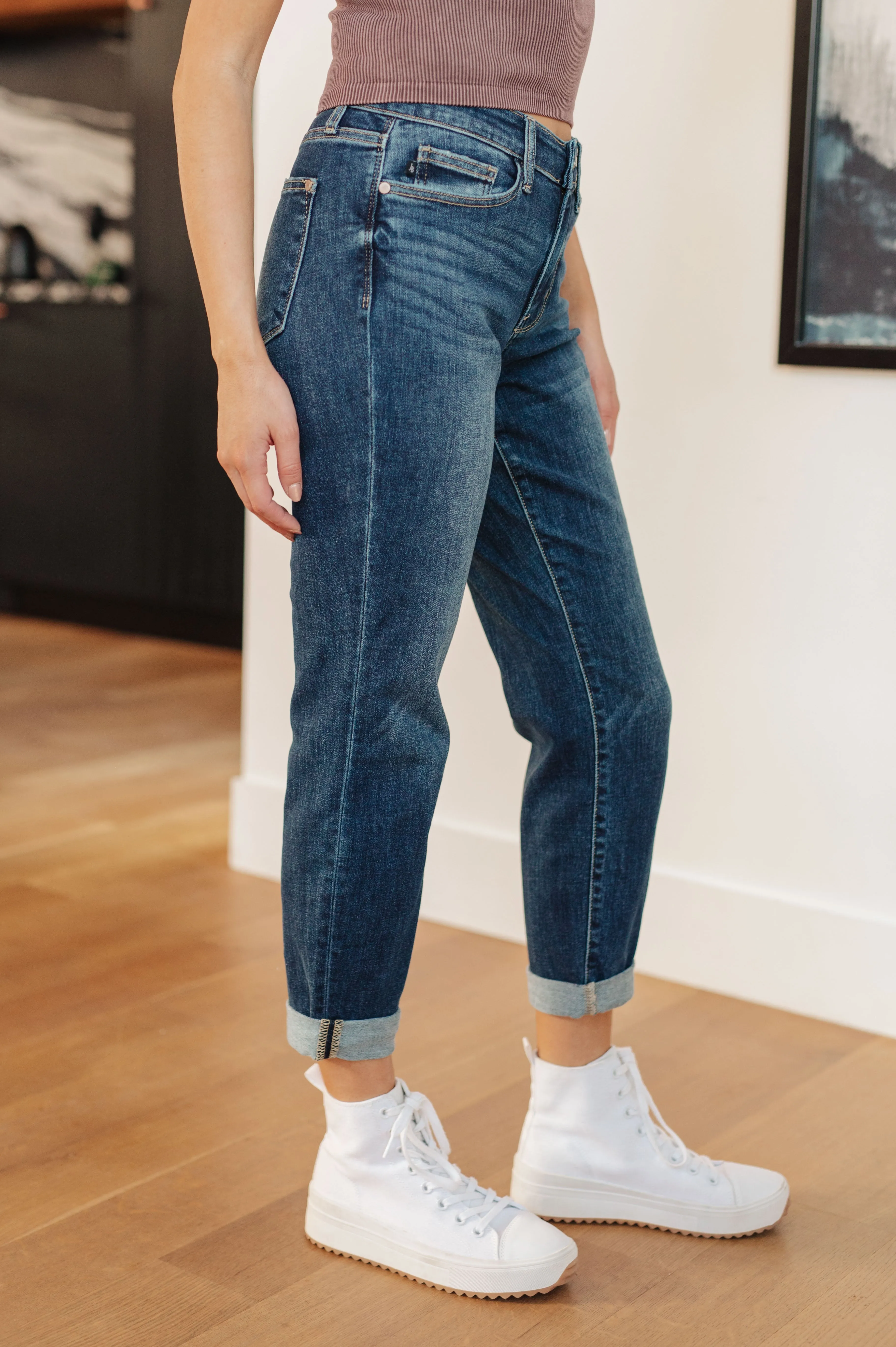 Judy Blue Mid-Rise Boyfriend Jeans in Dark Wash