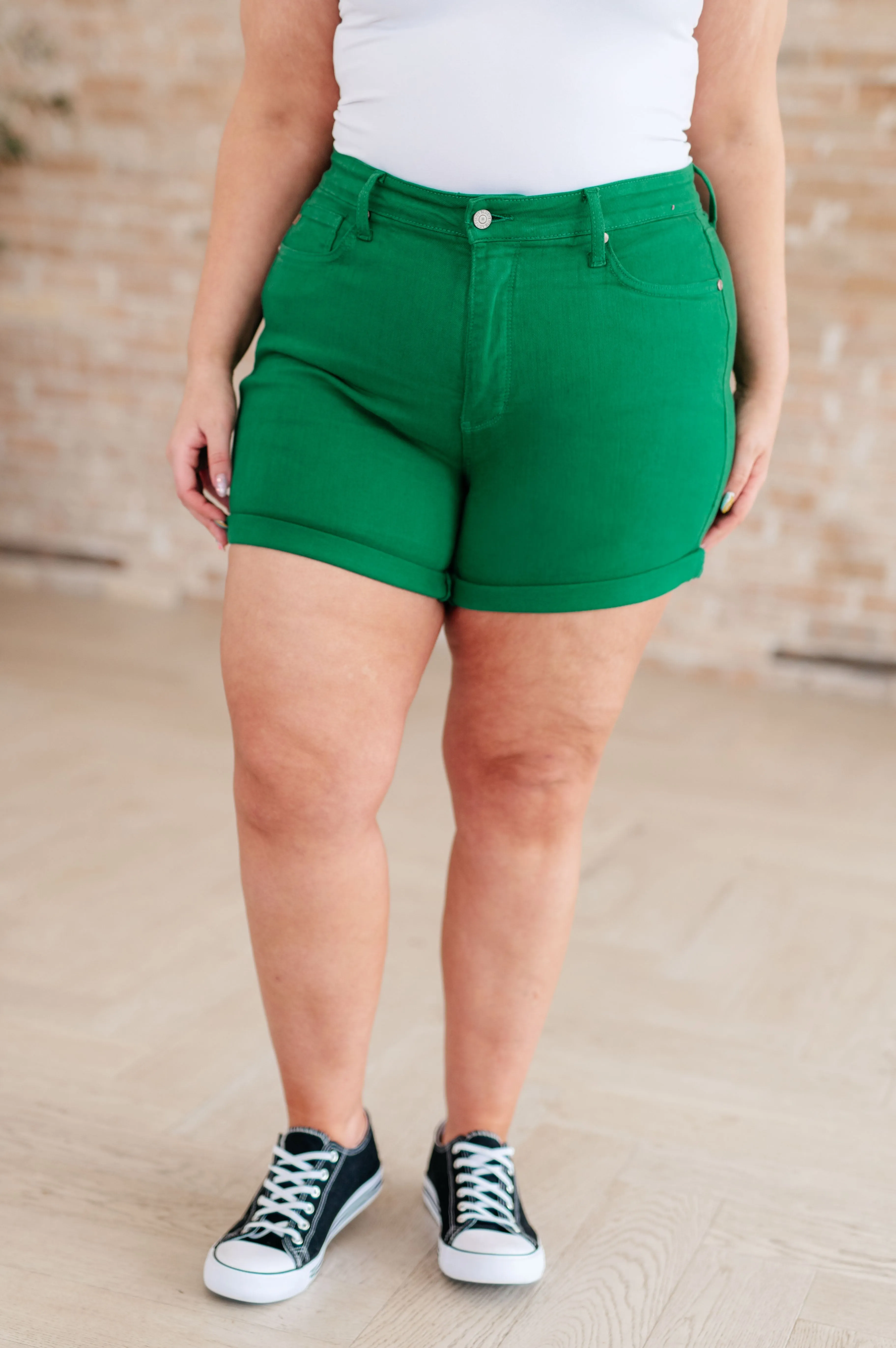 Judy Blue Tummy Control Shorts in Kelly Green