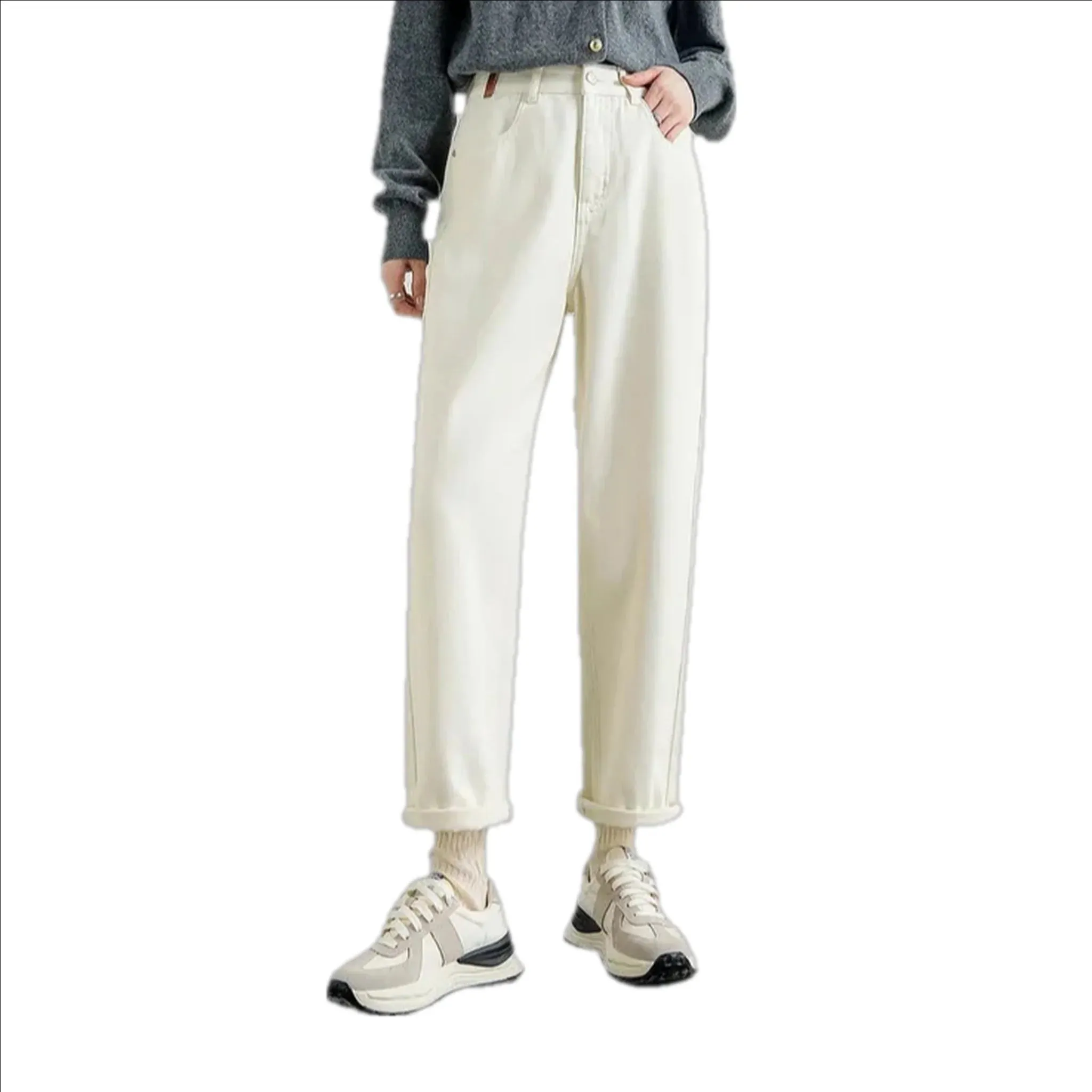 Monochrome high-rise mom-fit jeans for women