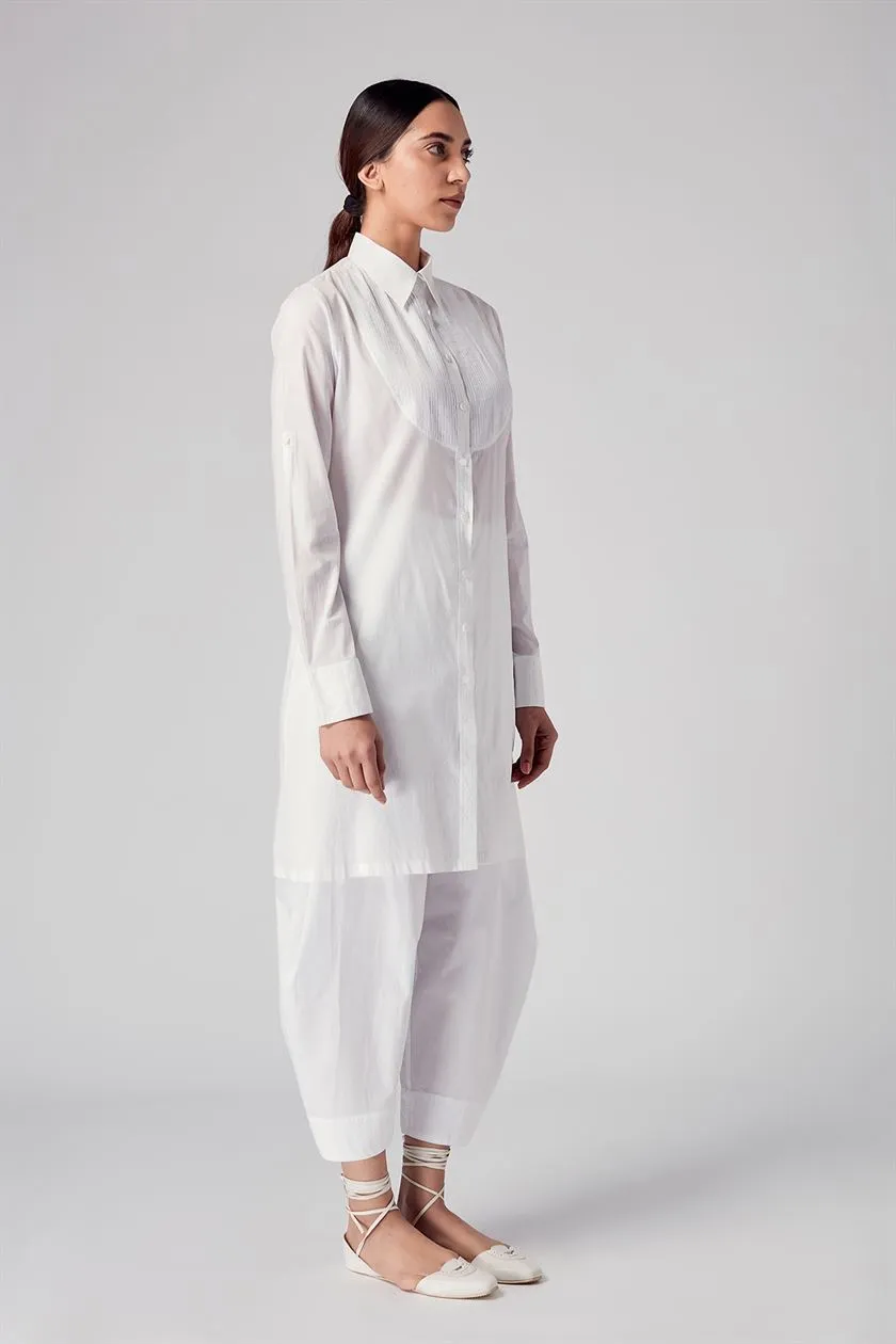 Rajesh Pratap Singh   I   Deega salwar  White  2-SP/1PP  Women classic collection