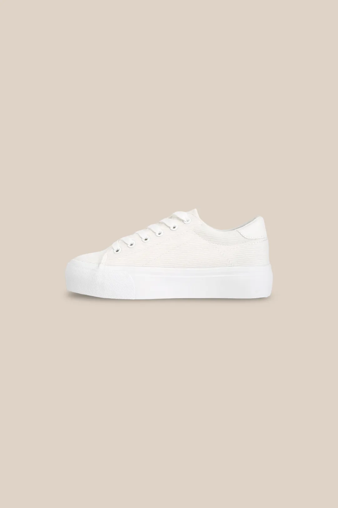 RILEY SNEAKER
