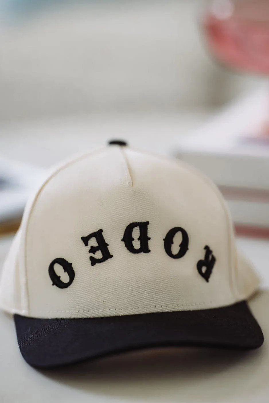 Rodeo Snapback Hap - Black and Cream