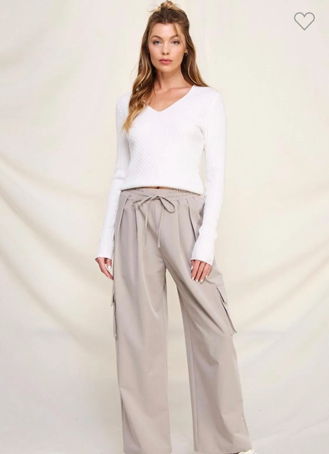 Smooth Twill Cargo Wide Leg Pleated Pants