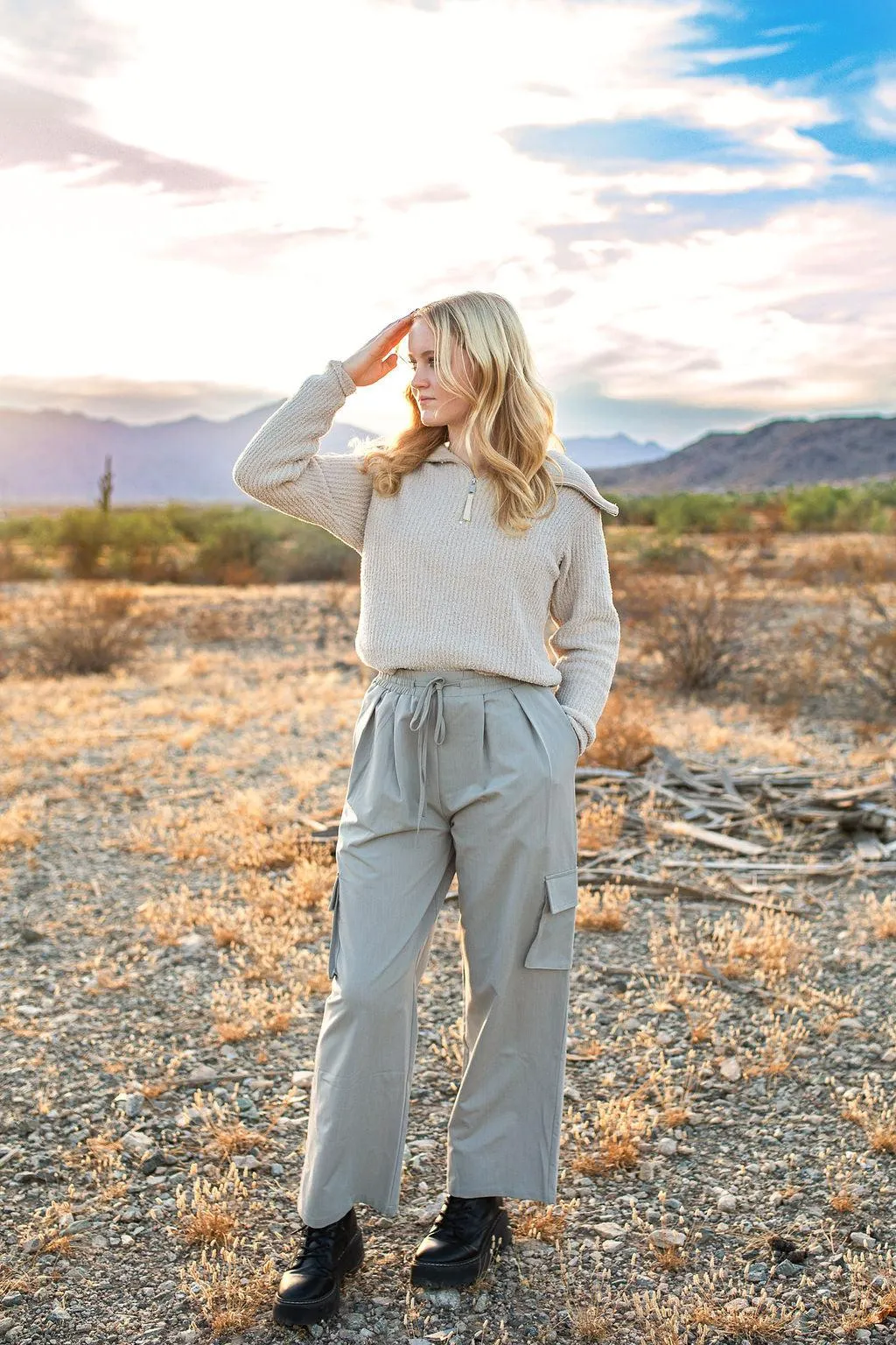 Smooth Twill Cargo Wide Leg Pleated Pants