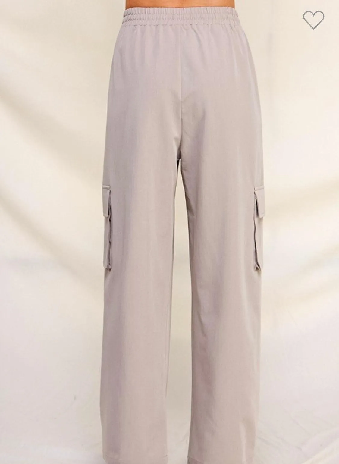 Smooth Twill Cargo Wide Leg Pleated Pants