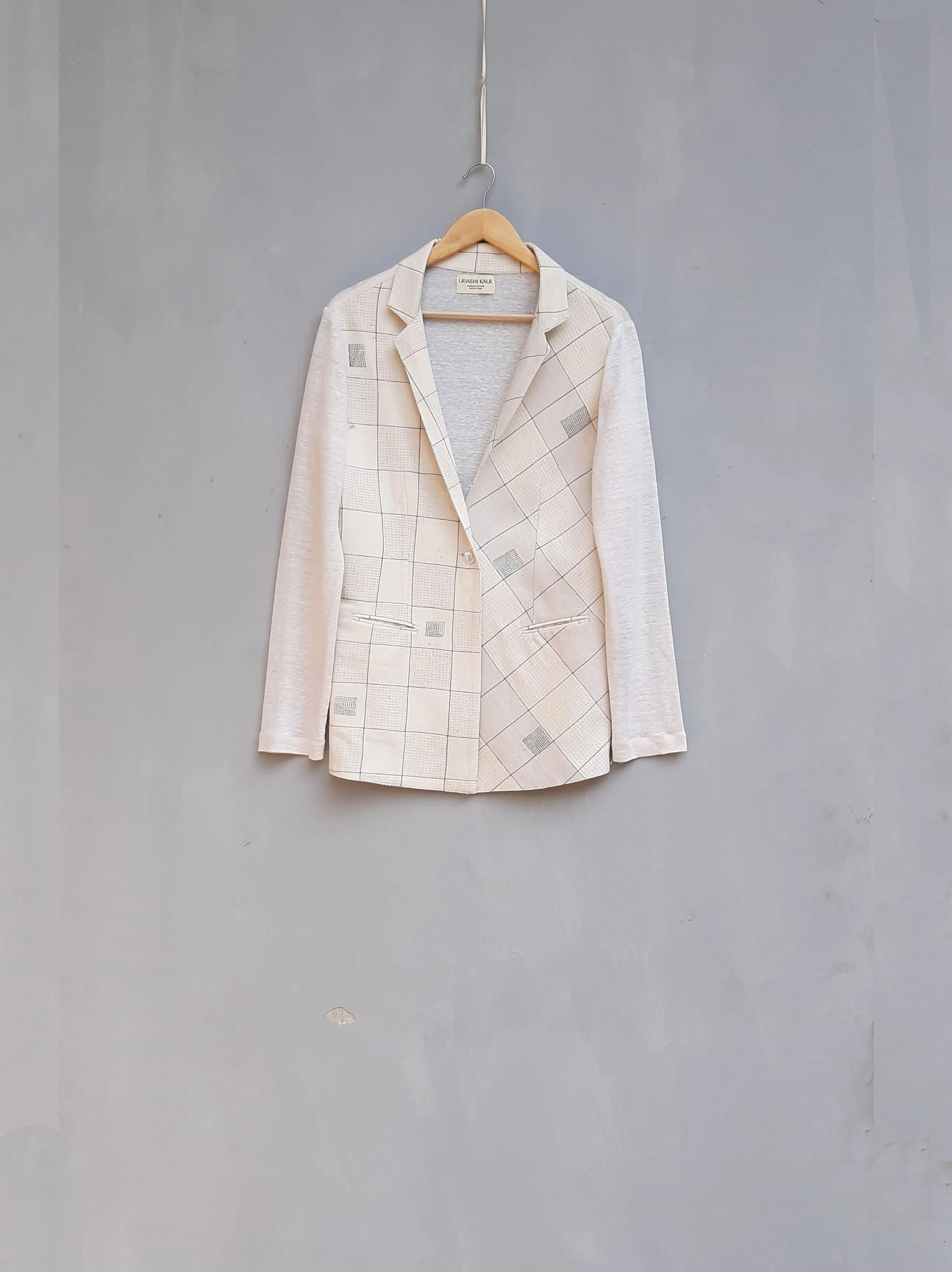 Urvashi Kaur   I  Lujiazui JACKET ESTELLA 100% handspun conventional cotton Shell TESSELLATE- 61