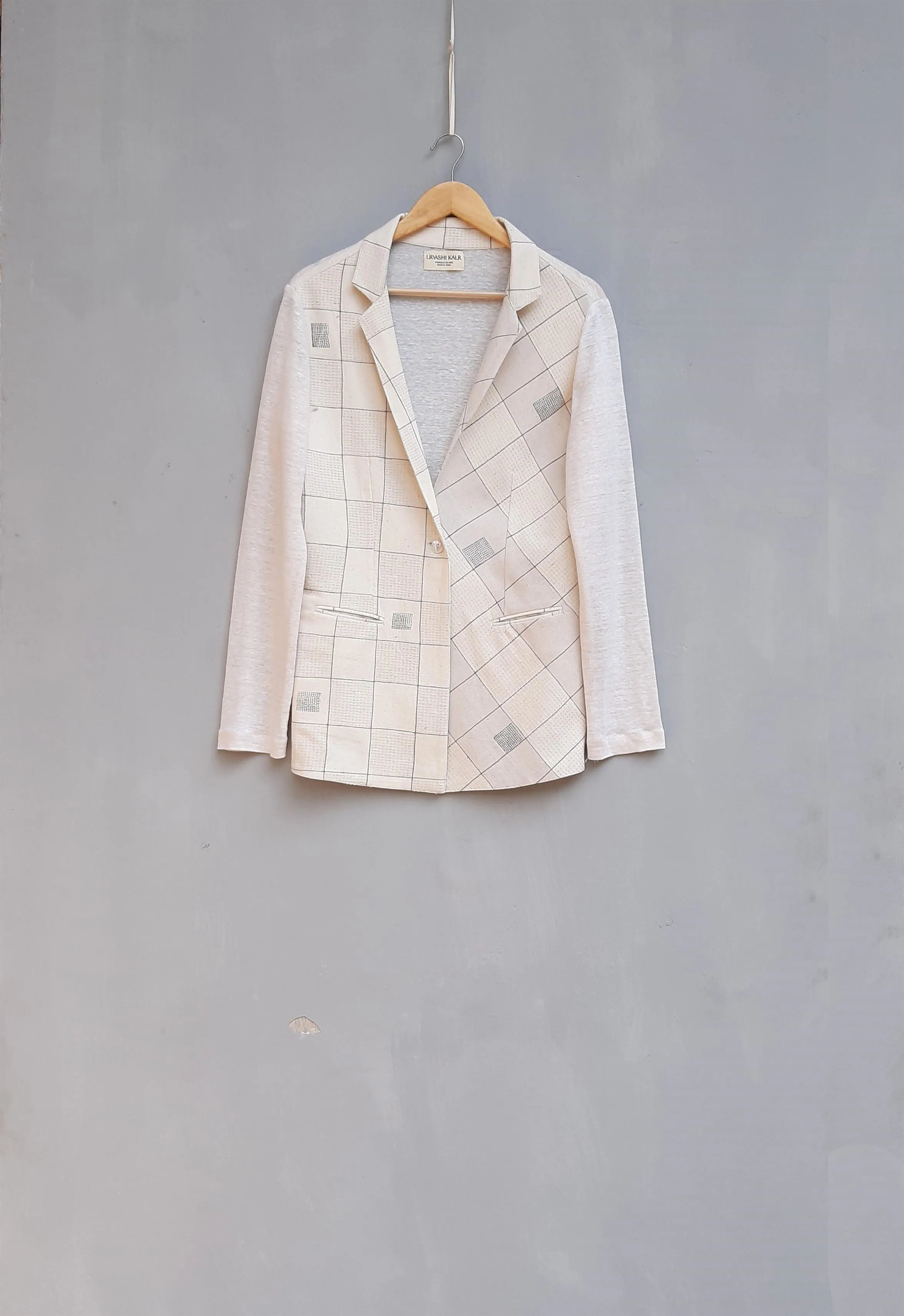 Urvashi Kaur   I  Lujiazui JACKET ESTELLA 100% handspun conventional cotton Shell TESSELLATE- 61